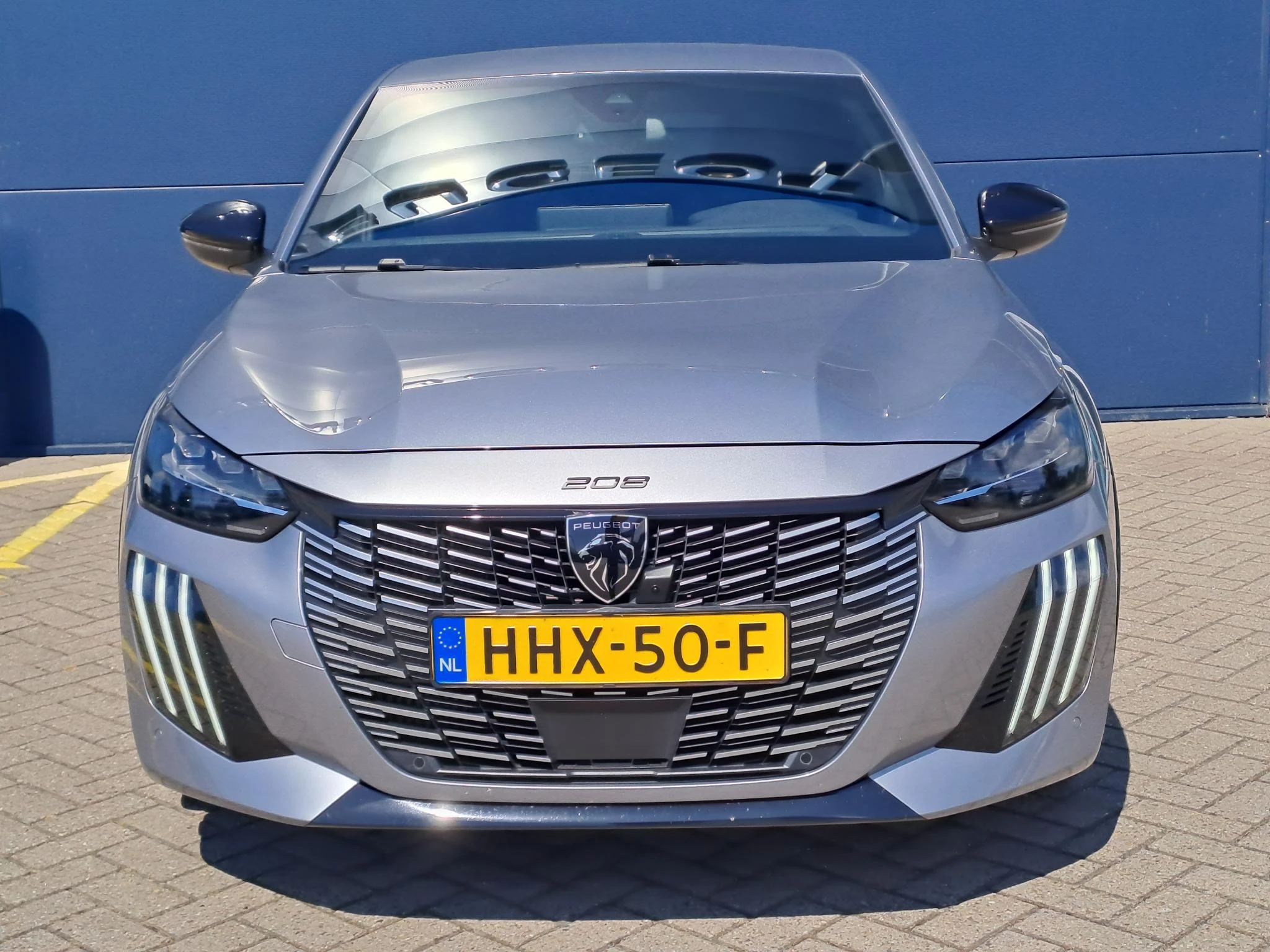 Peugeot-208-image-2