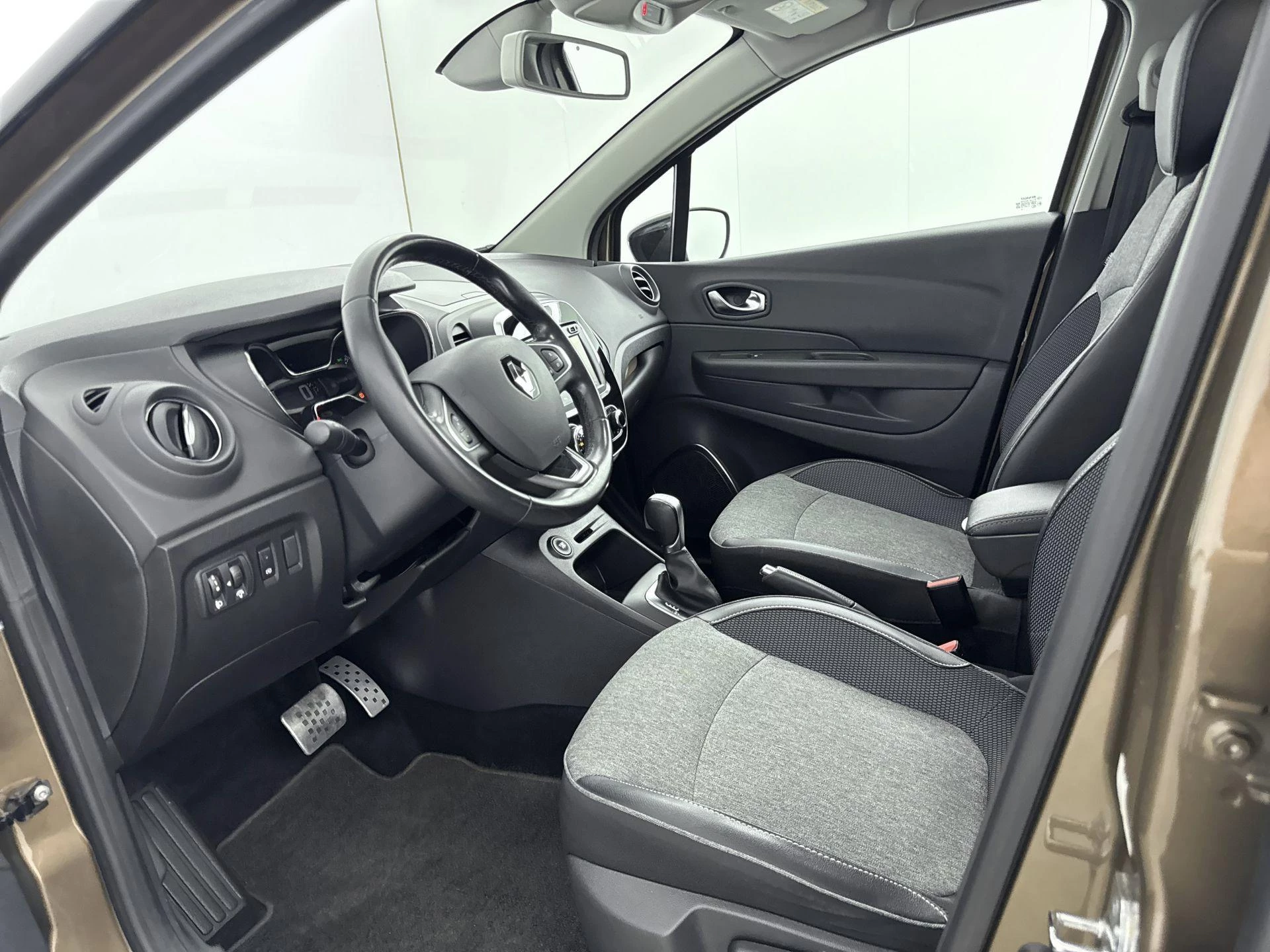 Renault Captur 1.2 TCe 120Pk Intens