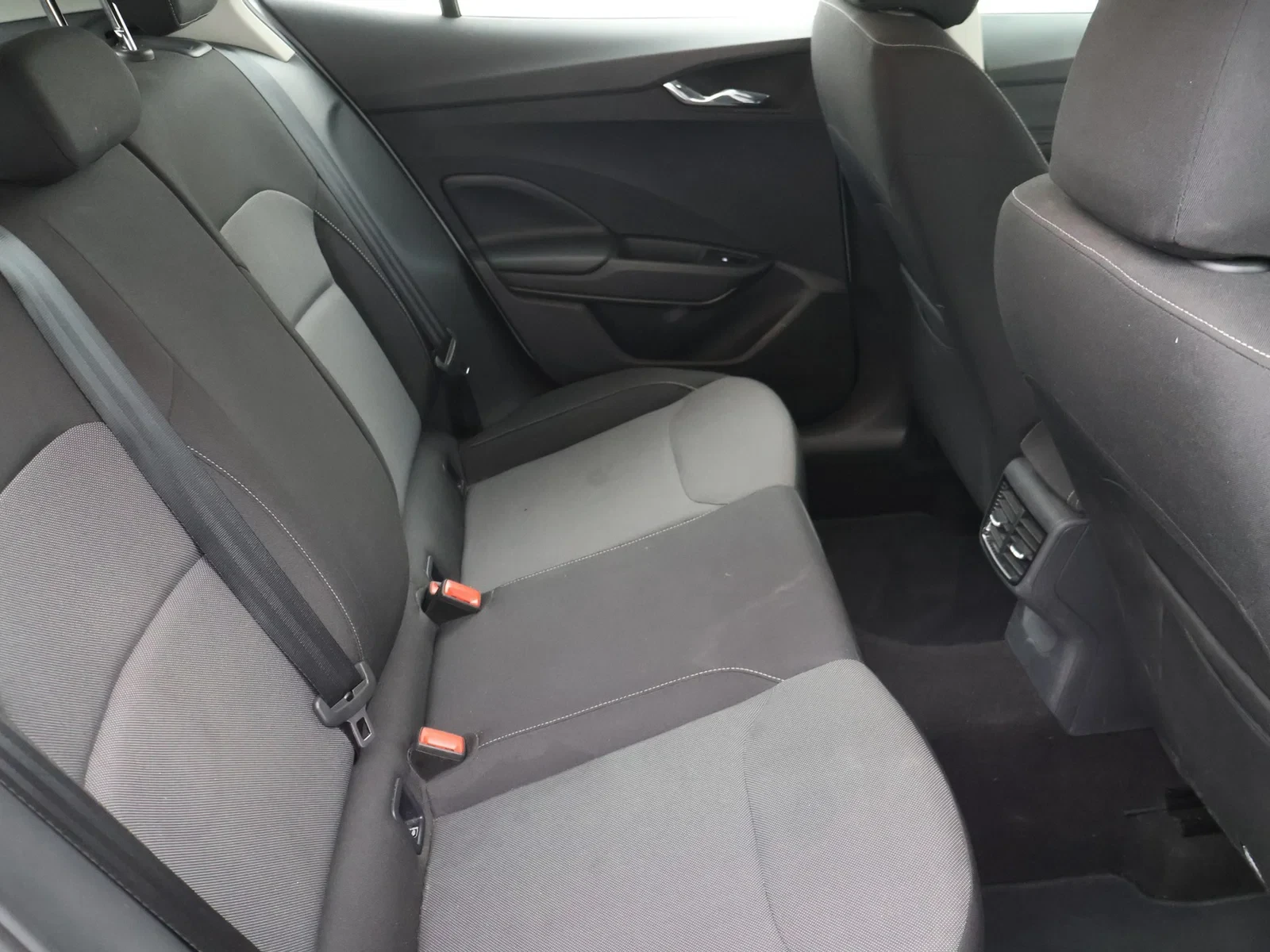 Škoda Fabia Fabia Selection 1.0i 80PK *VIRTUAL COCKPIT*CAMERA*PDC*APP-CONNECT*PDC*CRUISE*...*