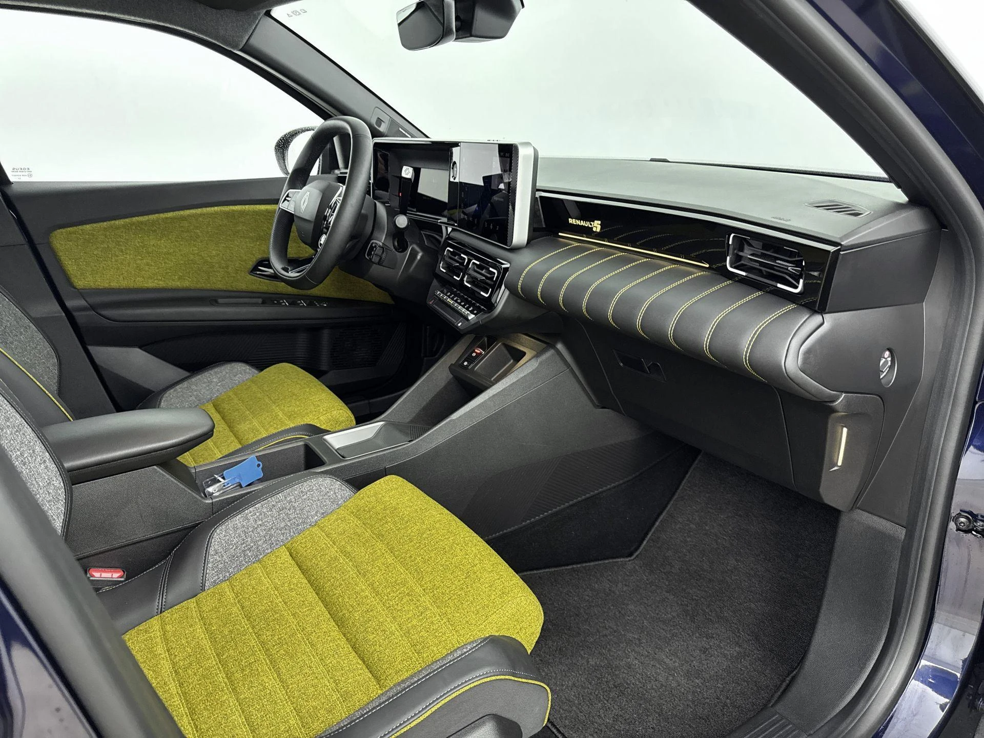 Renault-5-image-16