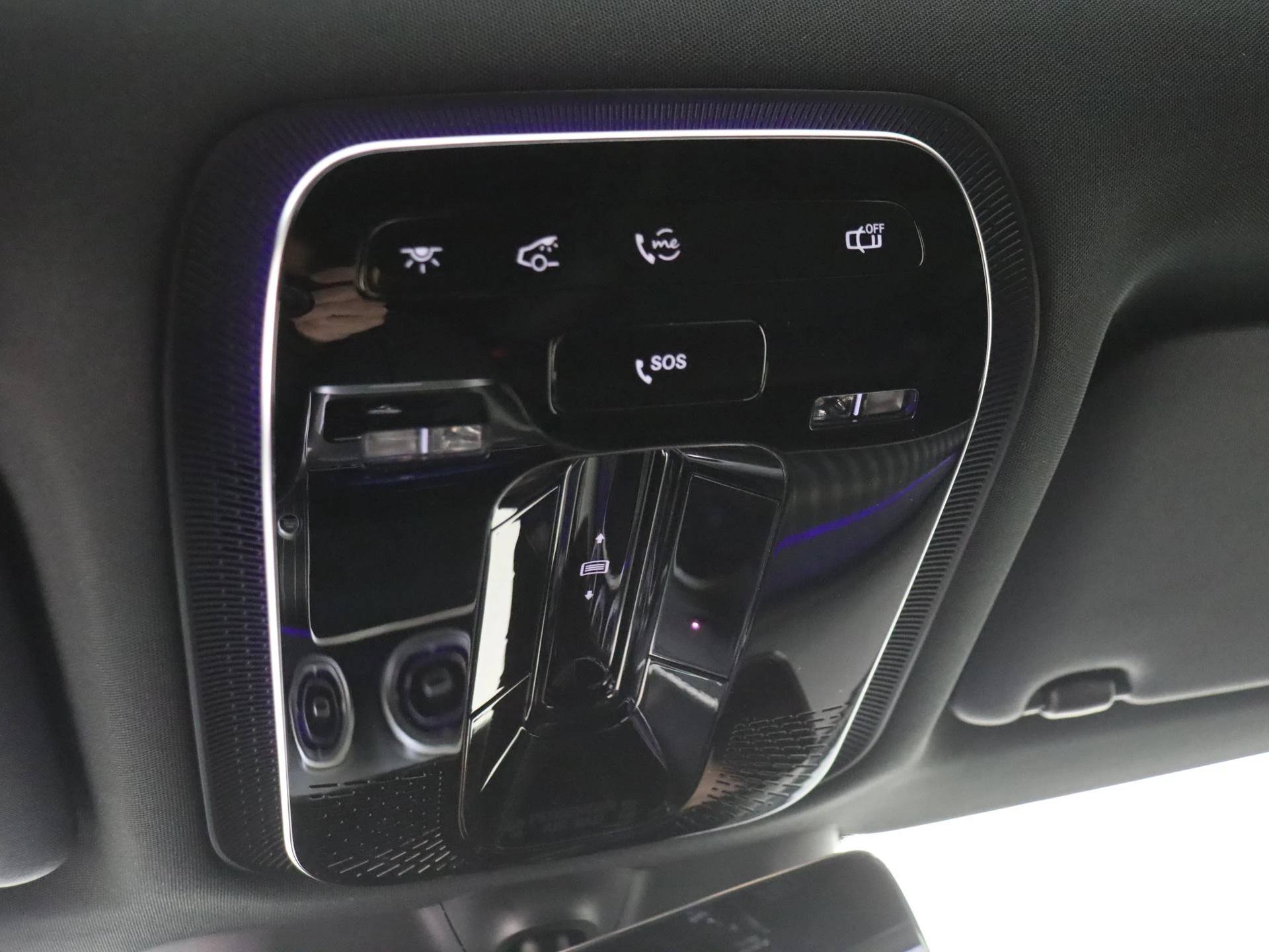 Mercedes-Benz-GLC-image-25