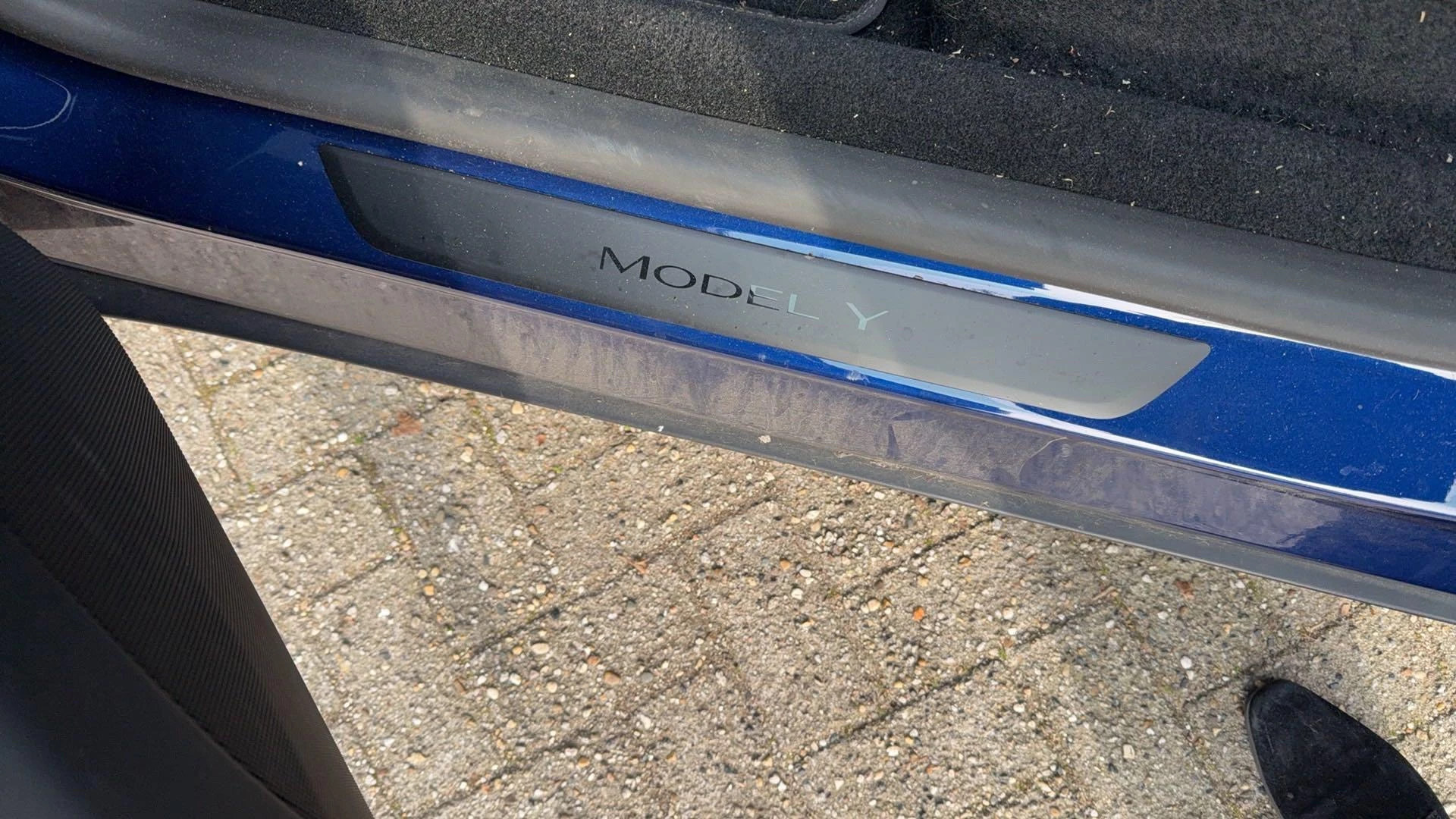 Tesla-Model Y-image-12