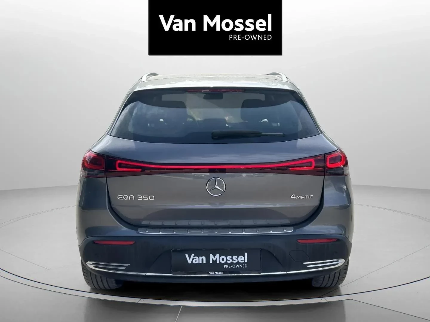 Mercedes-Benz-EQA-image-5