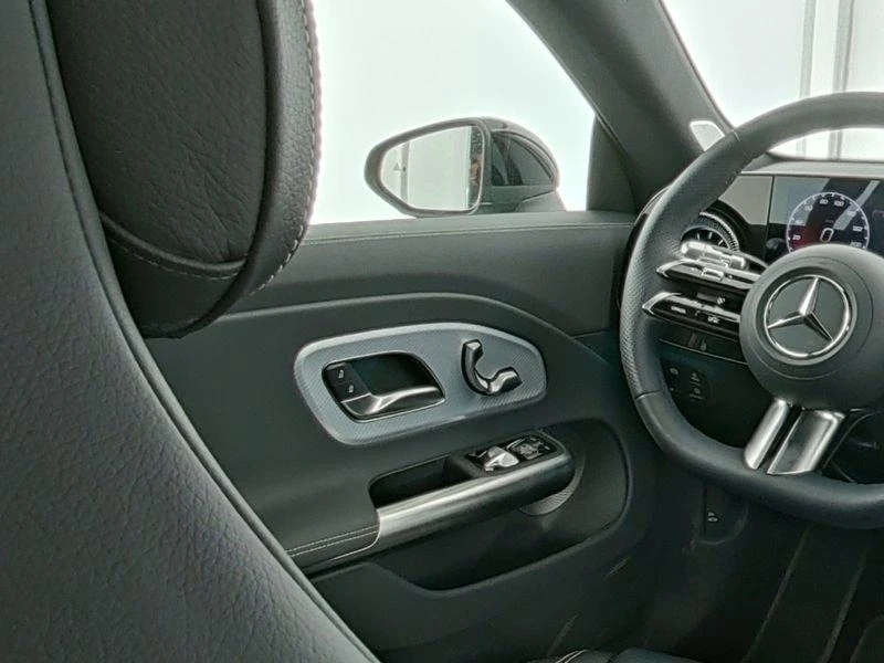 Mercedes-Benz-CLA-image-8