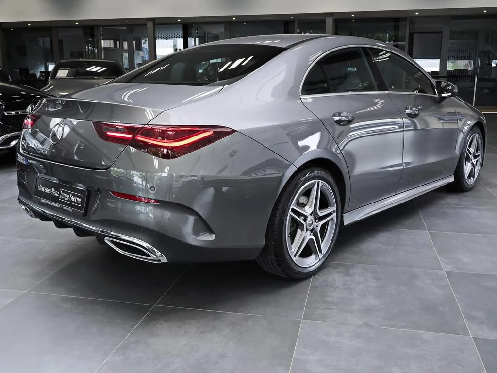 Mercedes-Benz-CLA 200 d-image-5