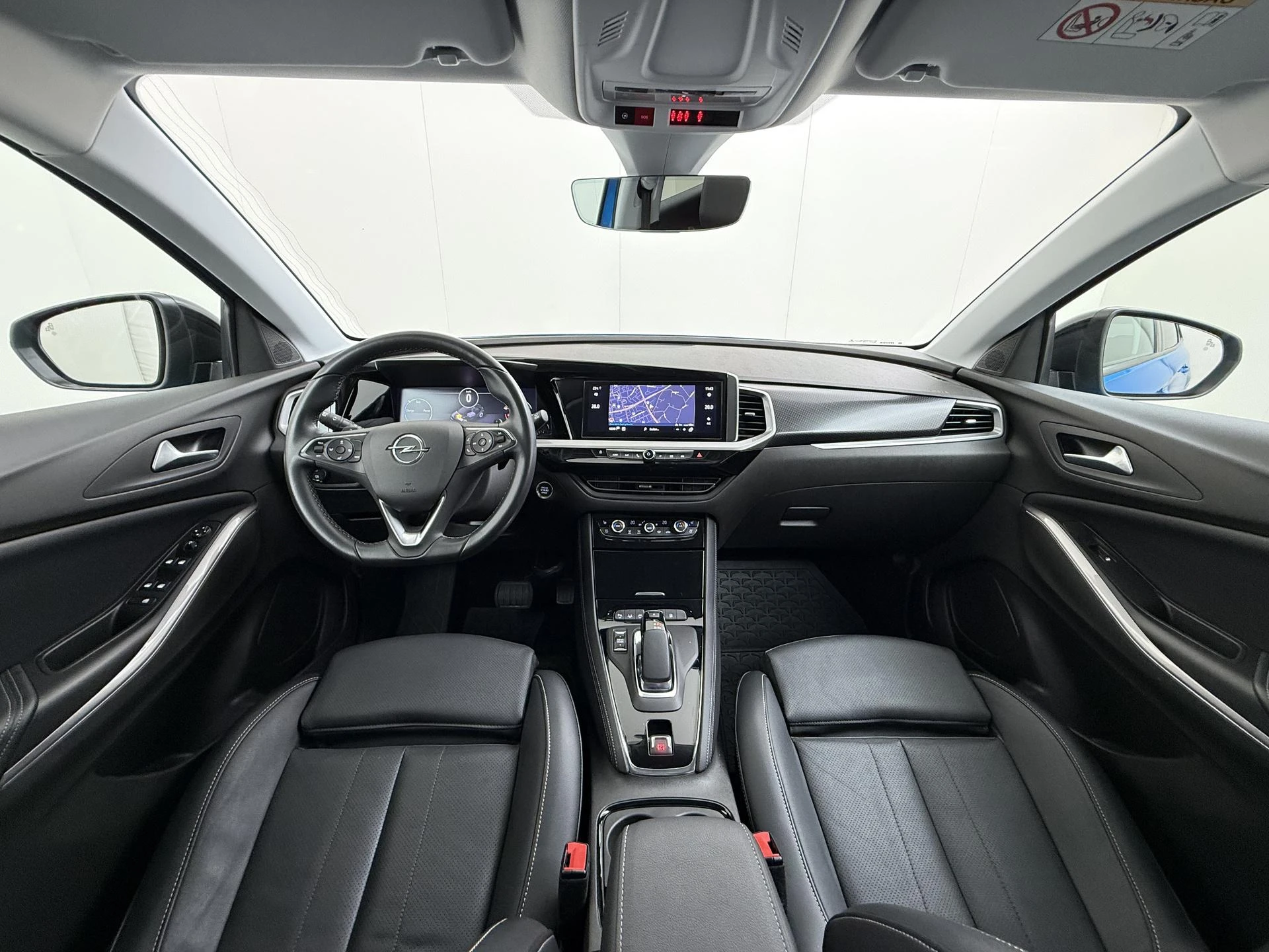 Opel-Grandland-image-19