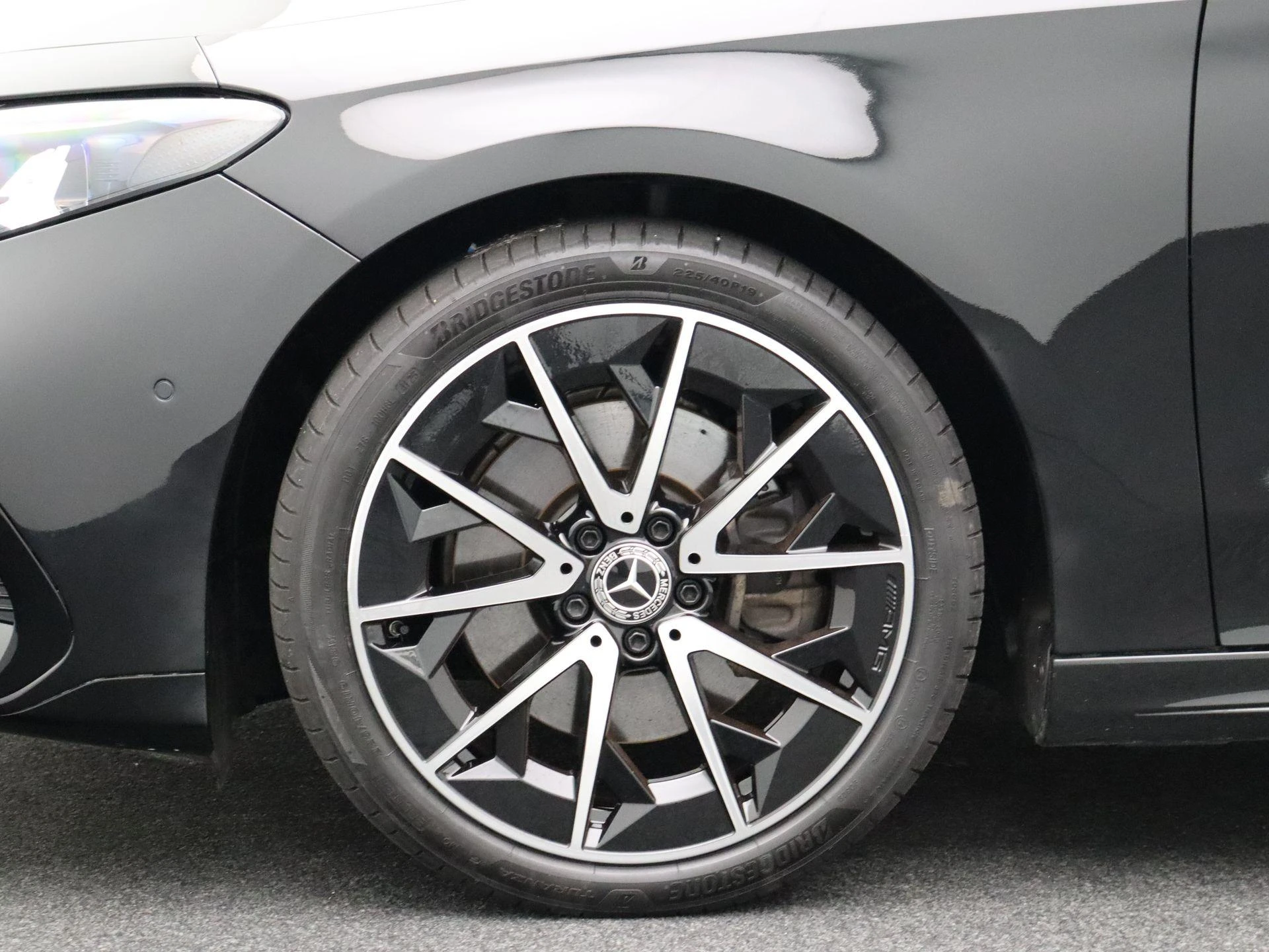 Mercedes-Benz-CLA-image-6