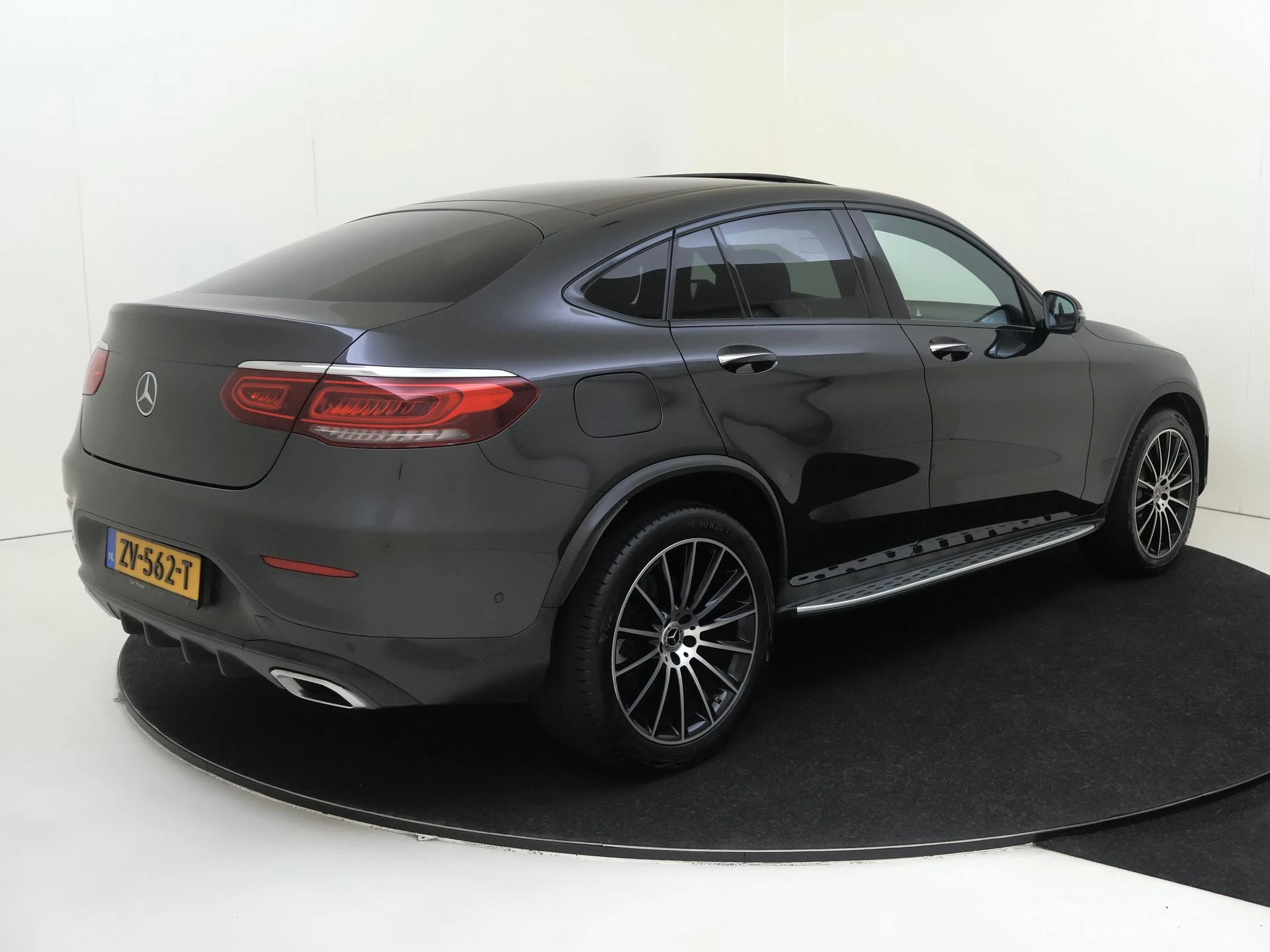 Mercedes-Benz-GLC-image-3