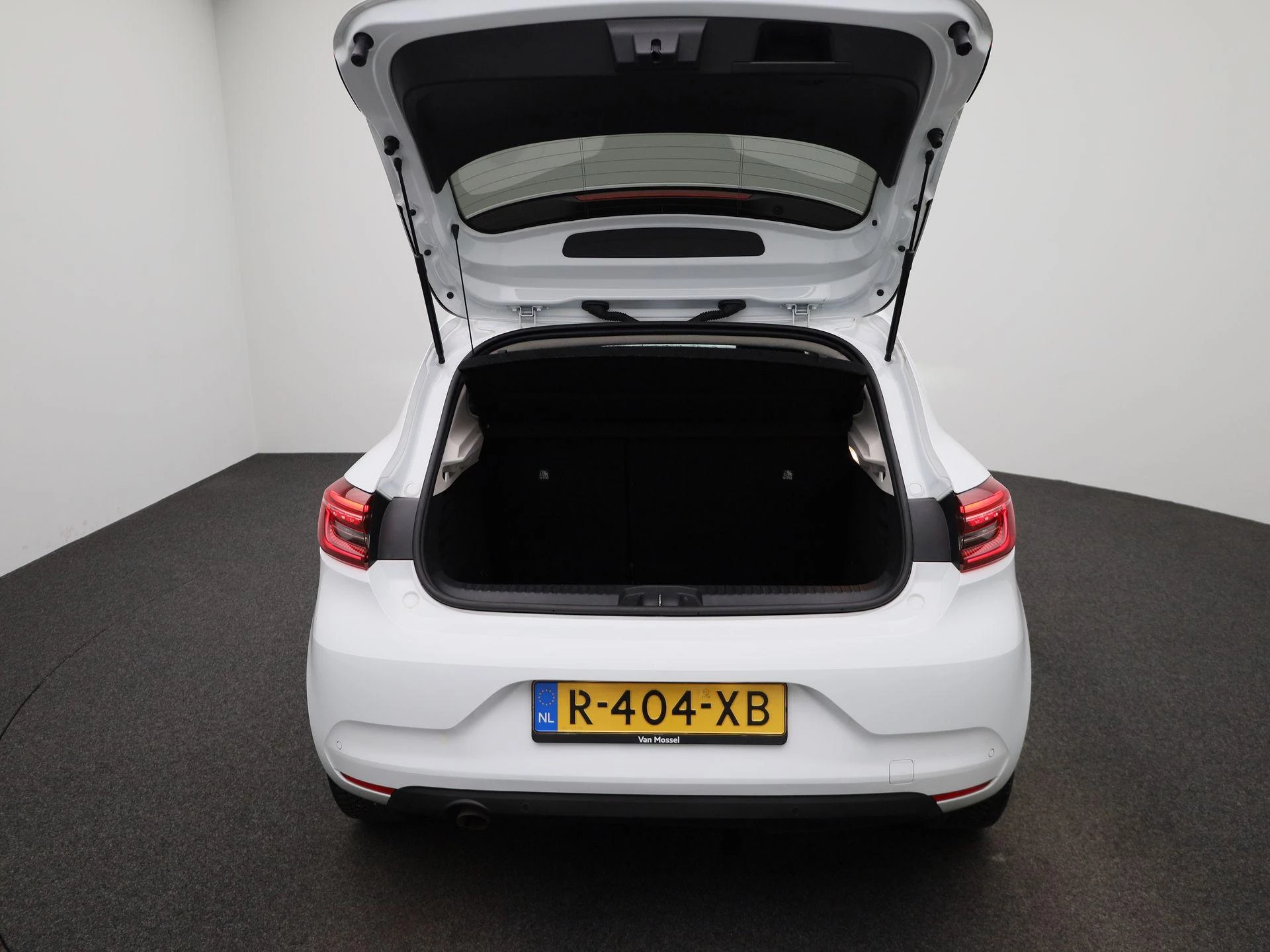 Renault-Clio-image-10