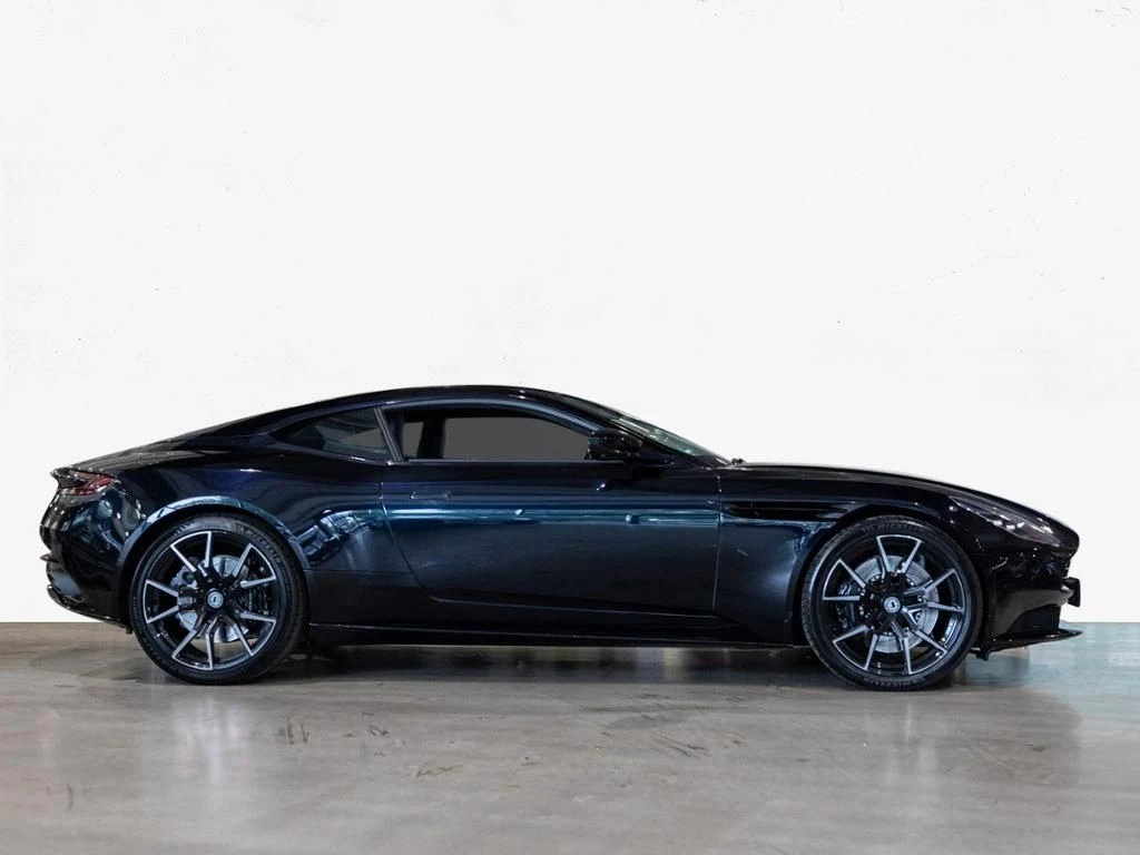 Aston Martin-DB11-image-17