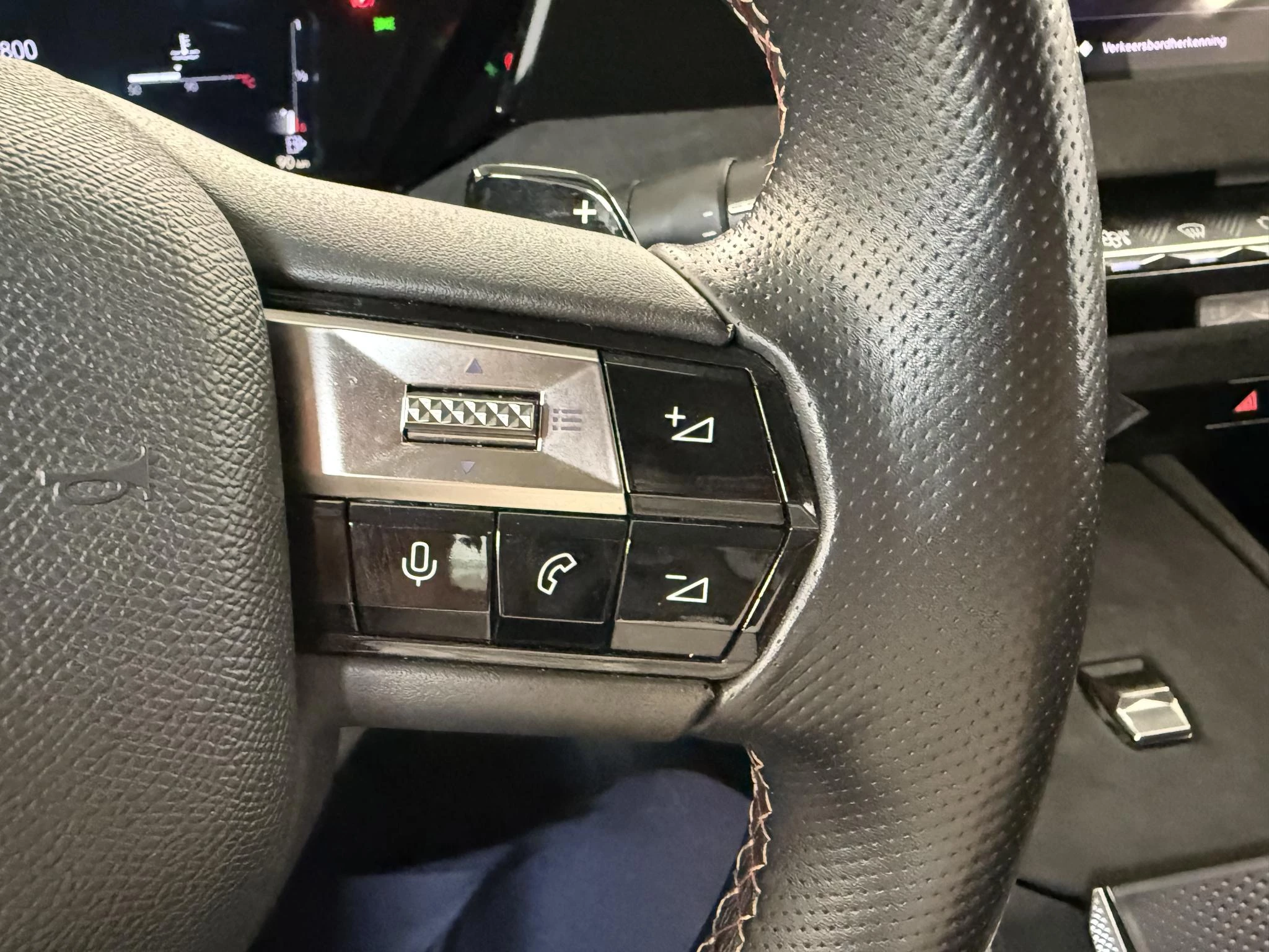 DS DS 4 PureTech 130 Automatic Performance Line+