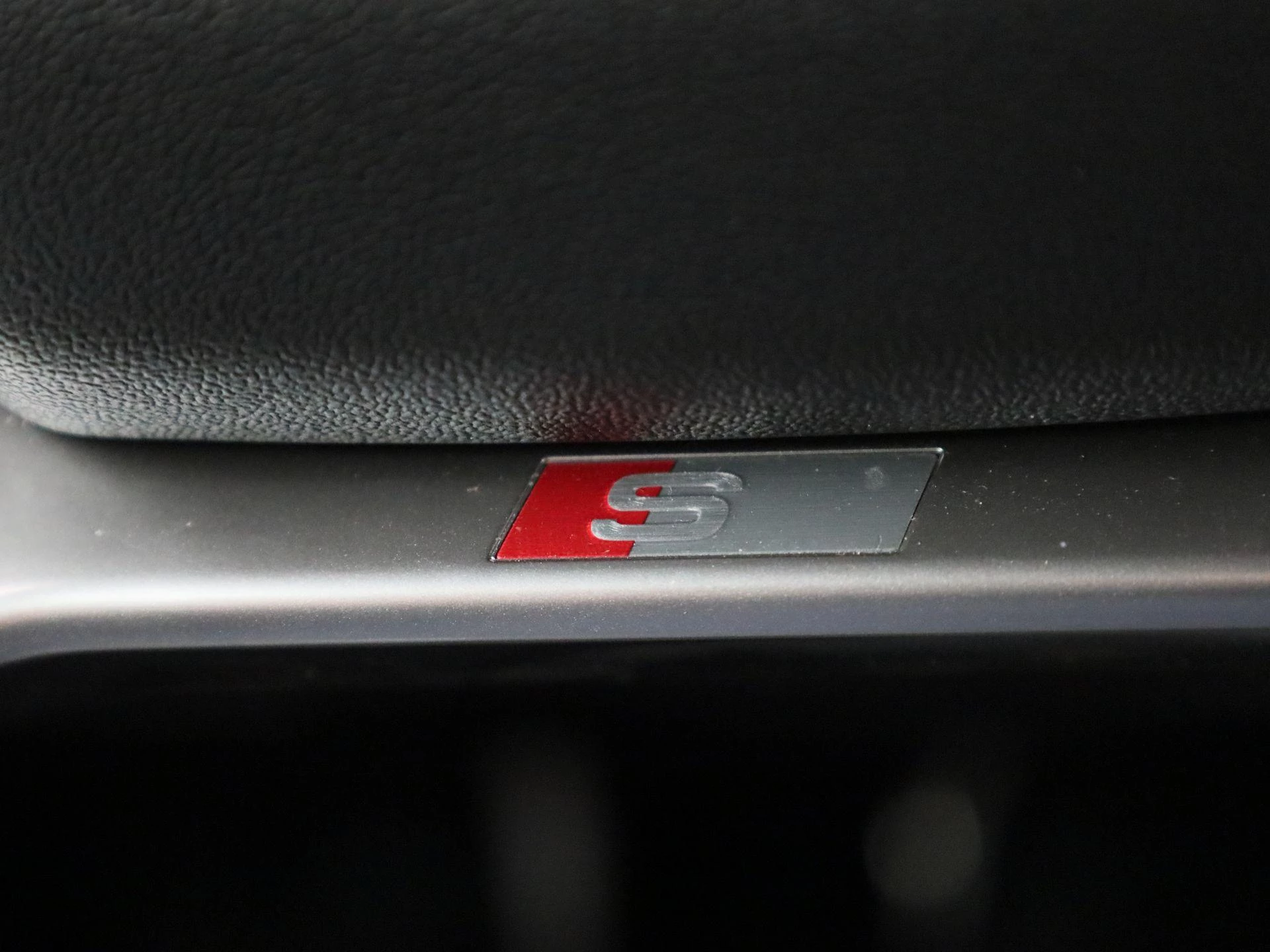 Audi-Q4 e-tron-image-26