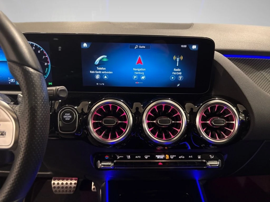Mercedes-Benz-GLA 250 e-image-7