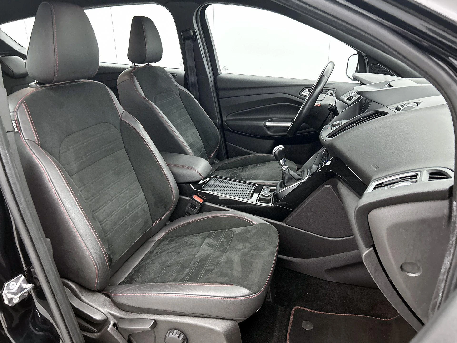 Ford-Kuga-image-34