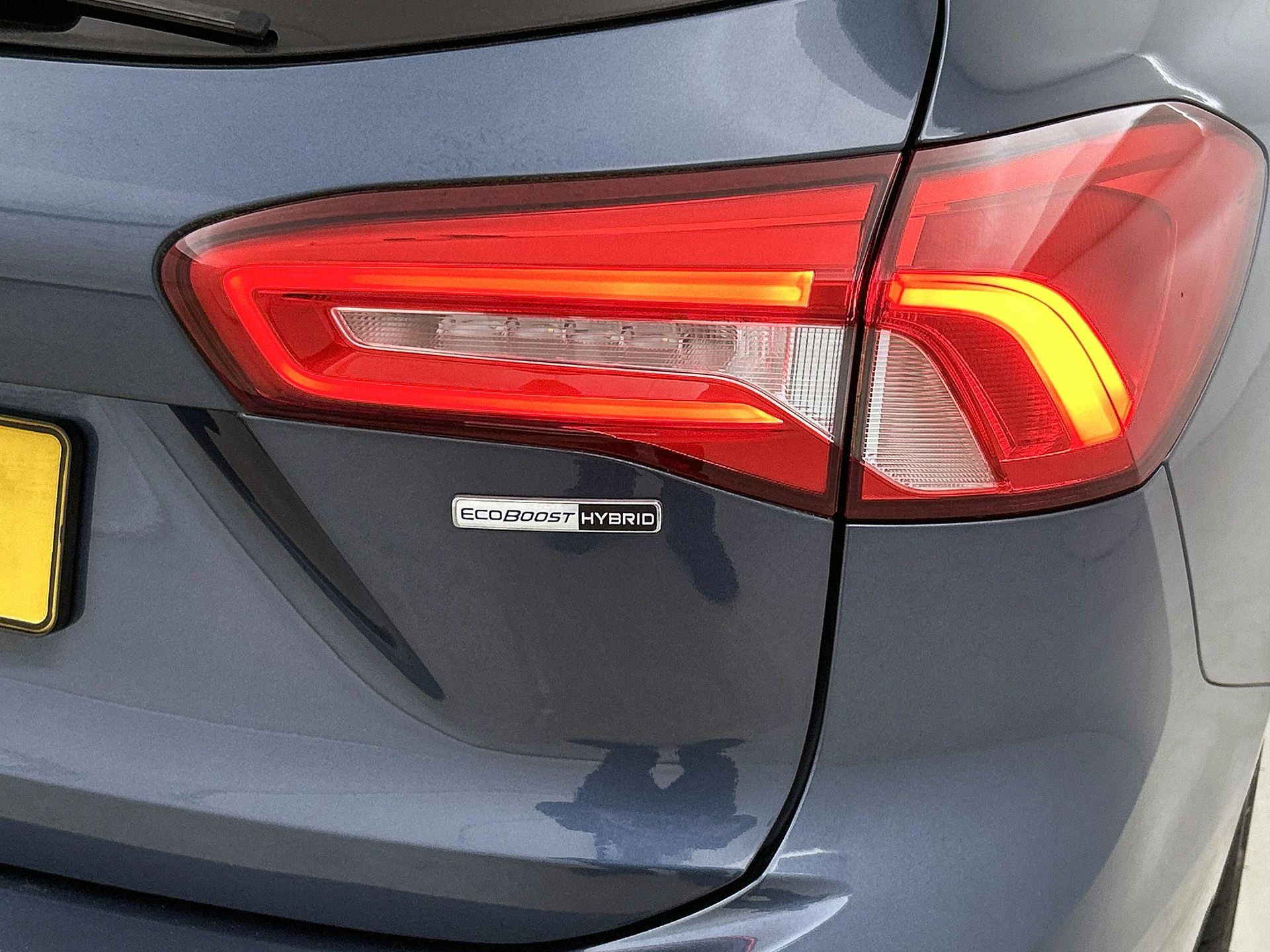 Ford Focus Wagon 1.0 EcoBoost Hybrid Active X Business