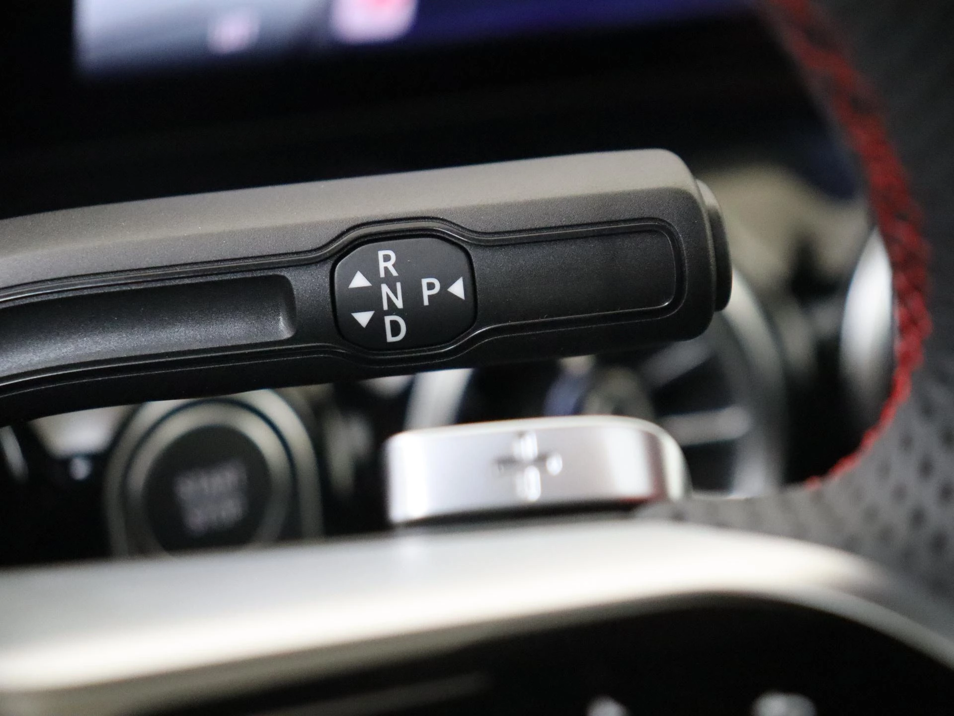 Mercedes-Benz-EQA-image-14