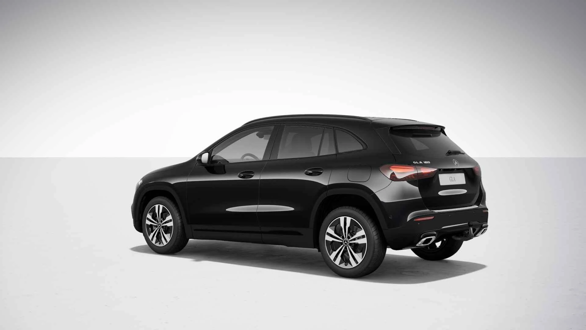 Mercedes-Benz-GLA-image-2