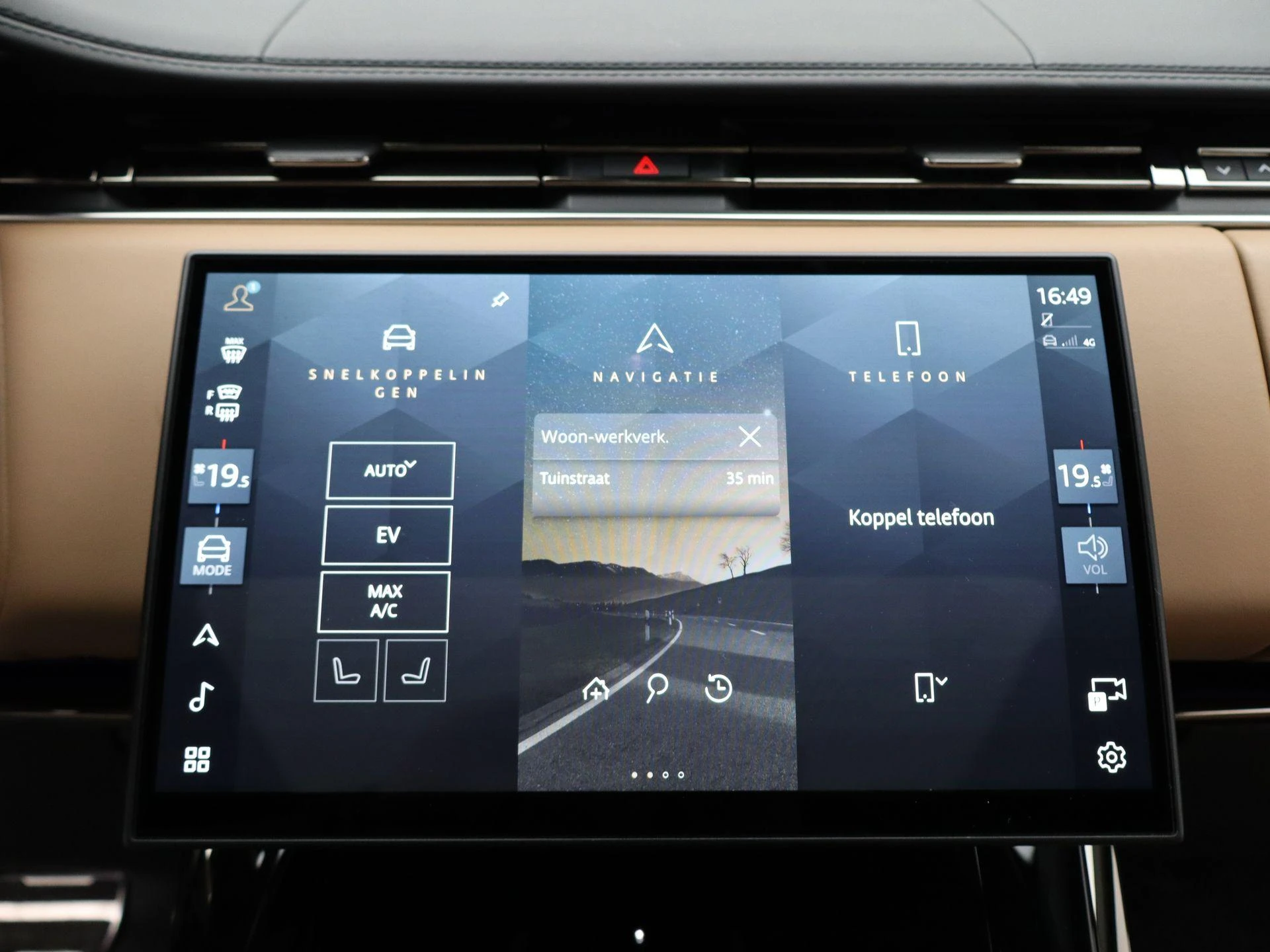 Land Rover-Range Rover Sport-image-19