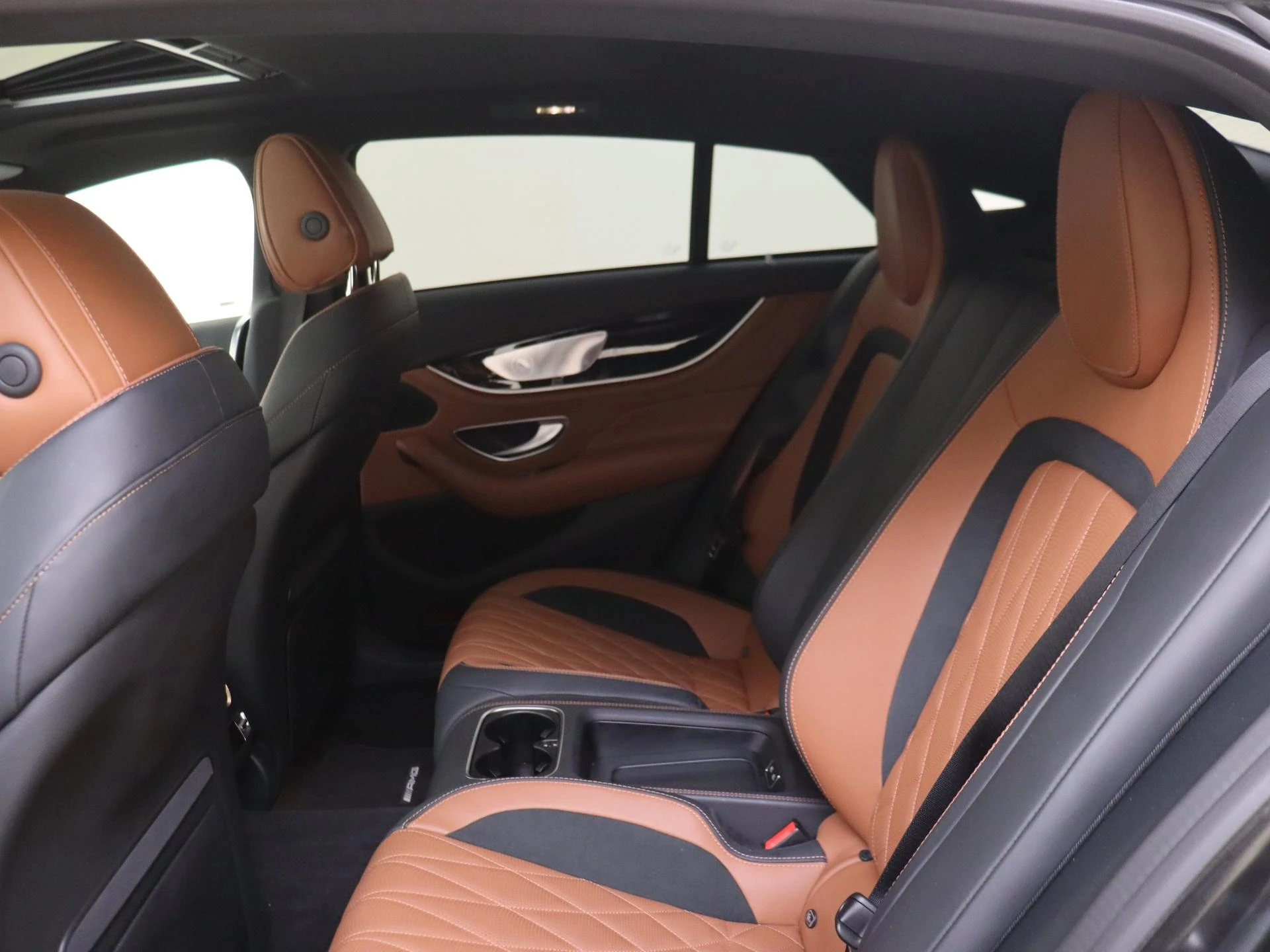 Mercedes-AMG-GT-image-3