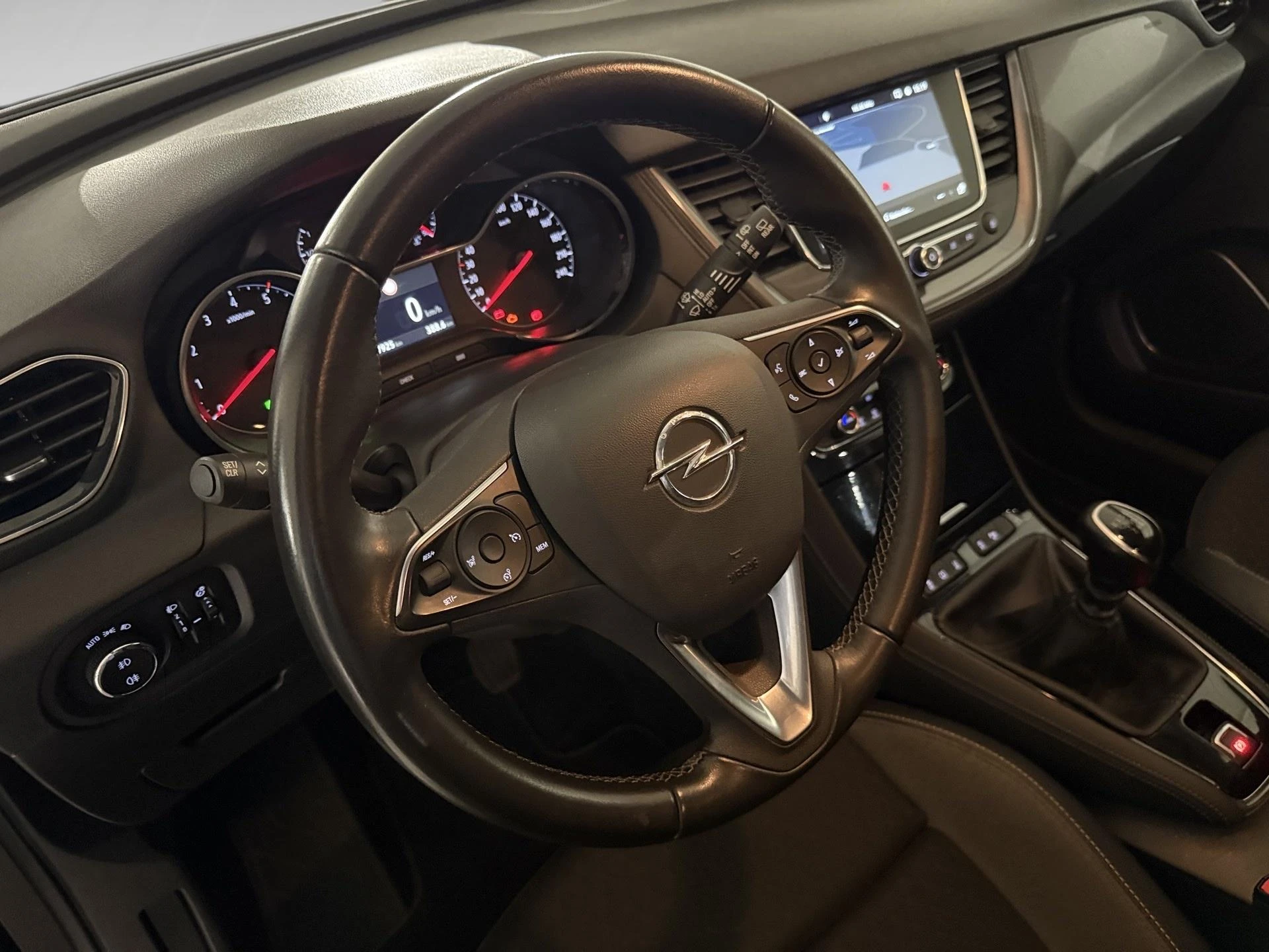 Opel-Grandland X-image-7