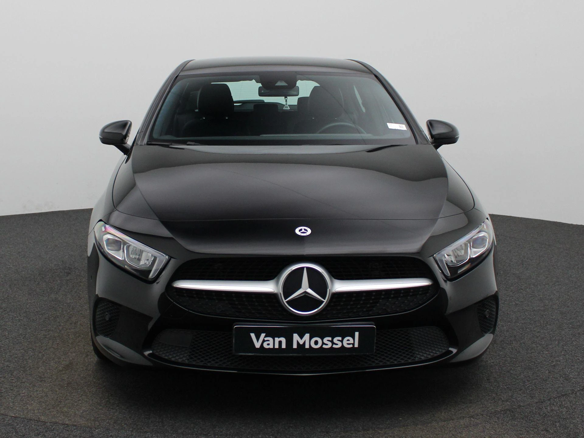 Mercedes-Benz-A-Klasse-image-2