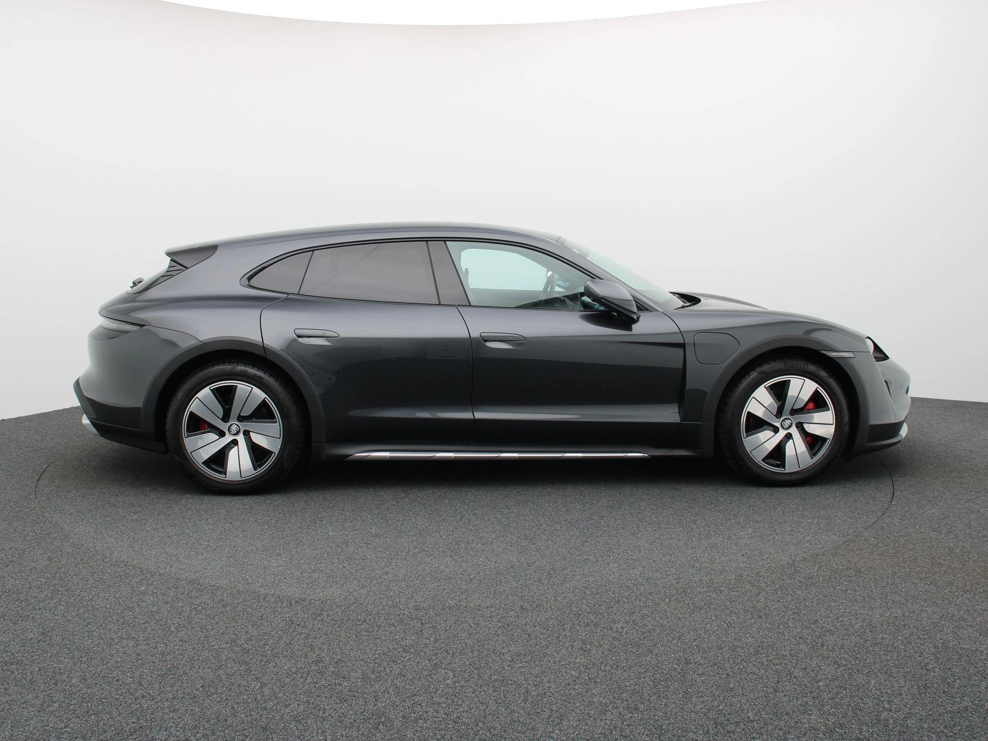 Porsche-Taycan-image-5