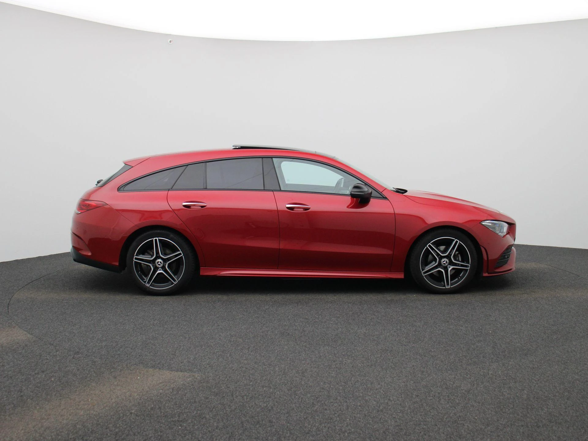 Mercedes-Benz-CLA-image-5