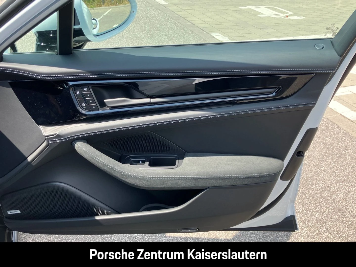 Porsche-Panamera-image-21
