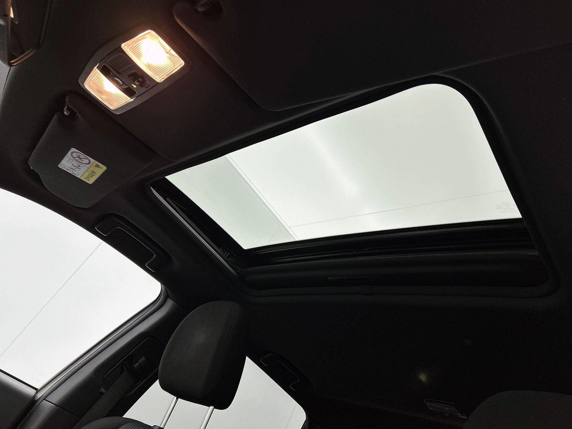 Mitsubishi-Outlander-image-29