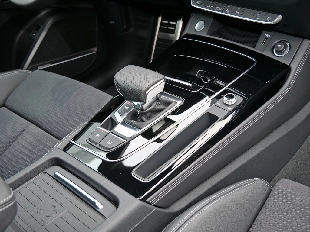 Audi Q5 S Line 40 TFSI quattro S tronic 150 kW / 204 PS