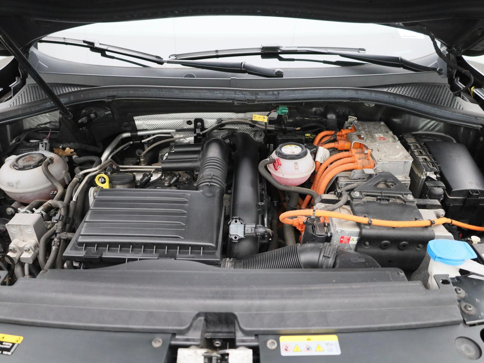 Volkswagen-Tiguan-image-38