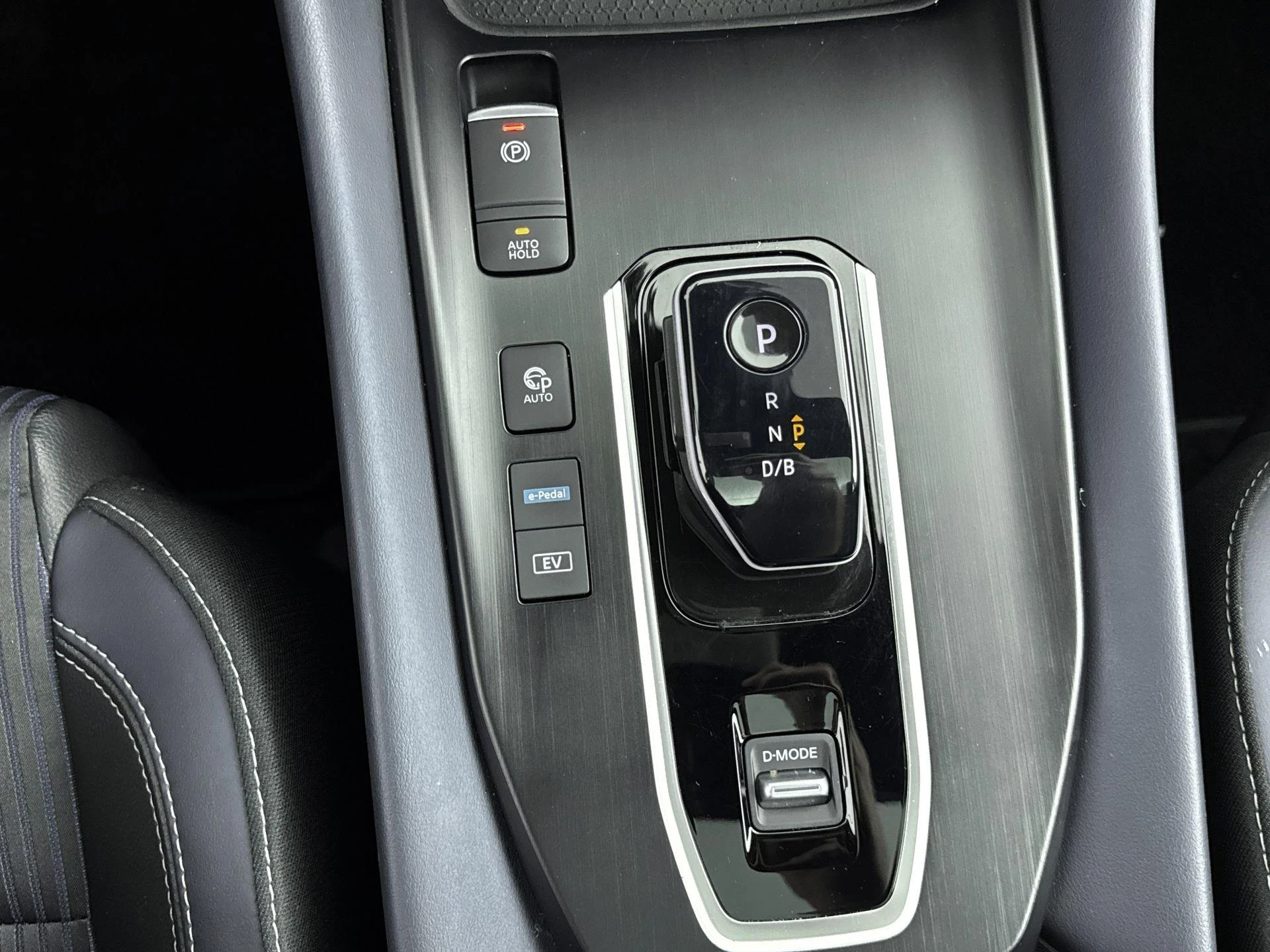 Nissan-QASHQAI-image-12