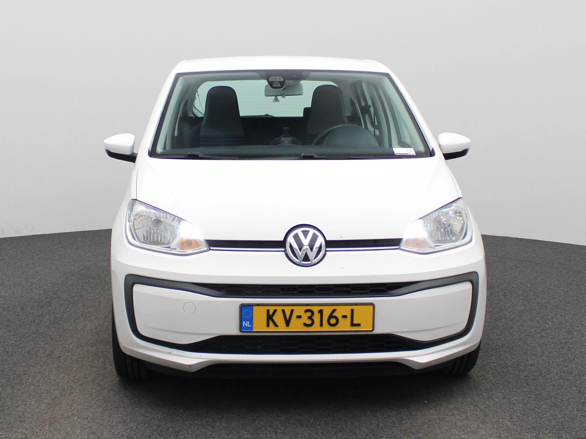 Volkswagen-up!-image-2