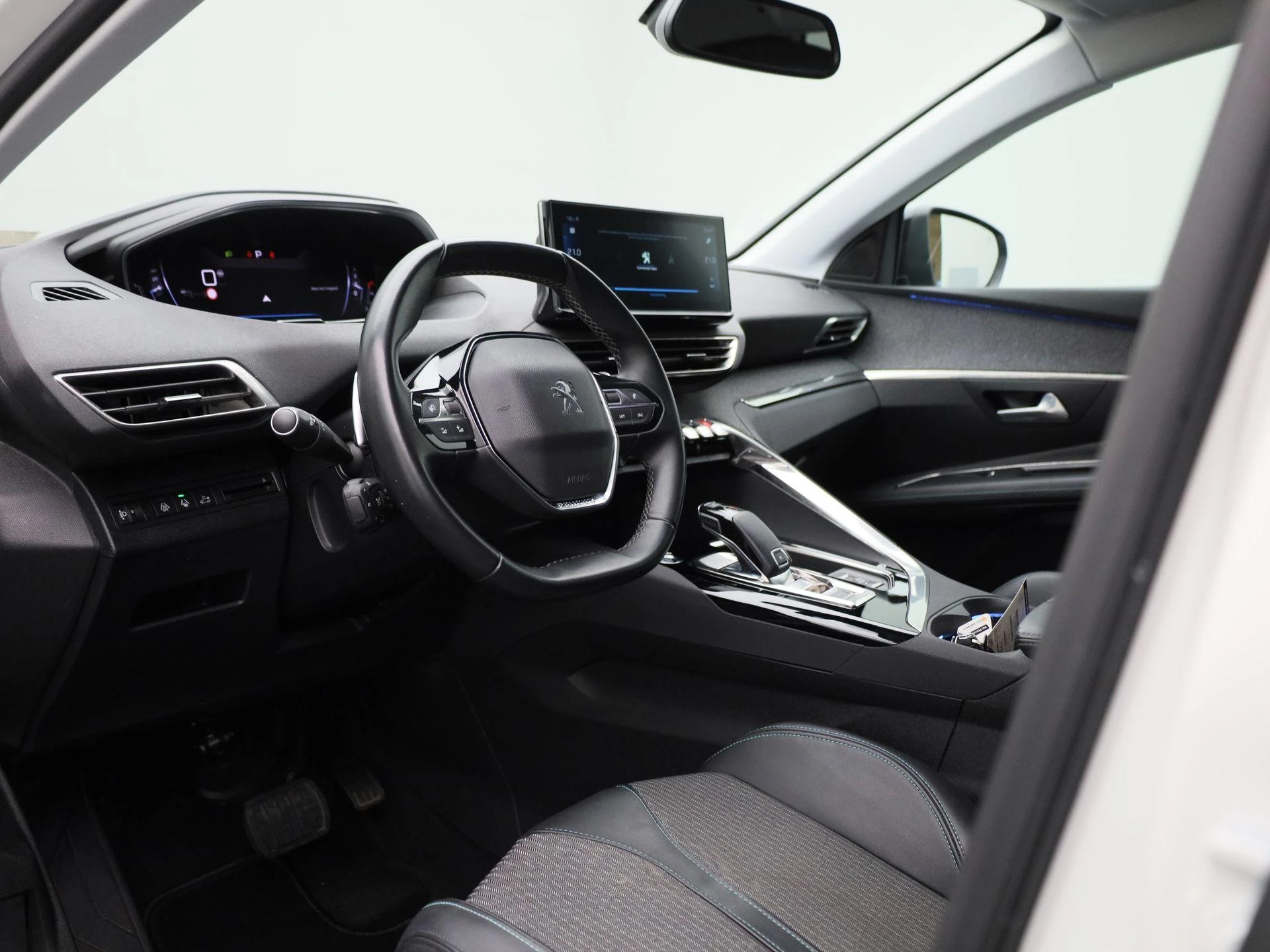 Peugeot-3008-image-30