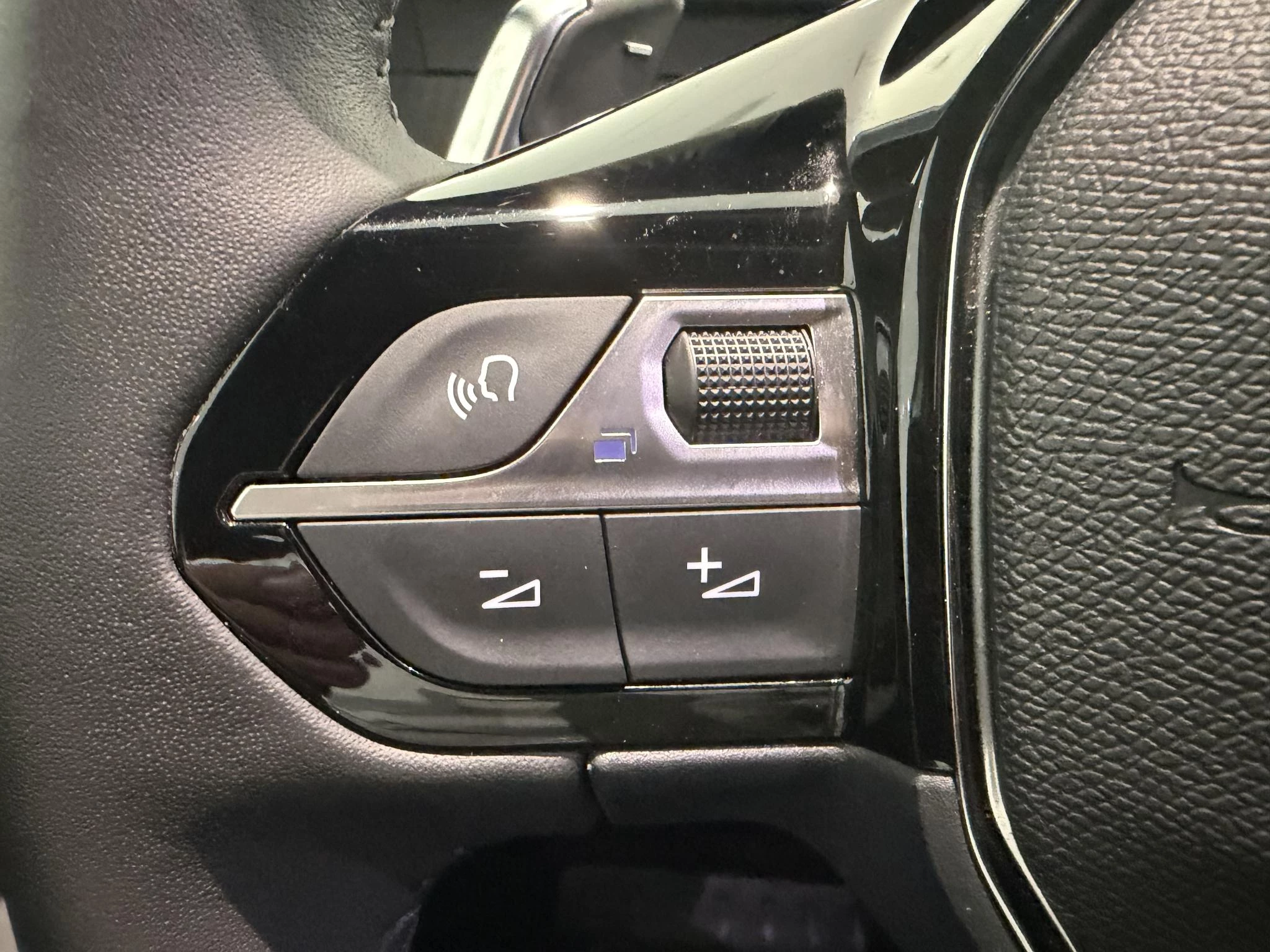 Peugeot-2008-image-13