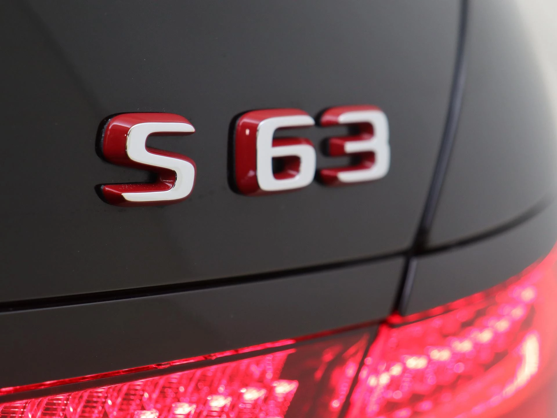 Mercedes-Benz-S-Klasse-image-44