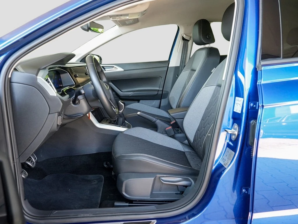 Volkswagen-Polo-image-18