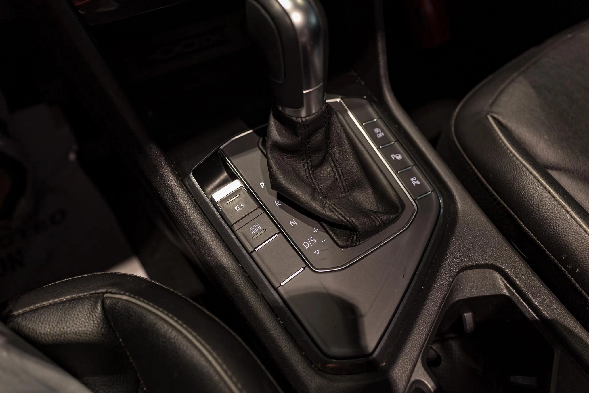 Volkswagen Tiguan 1.5 TSI DSG | Pano Dak | Carplay | ACC | Zetelverw