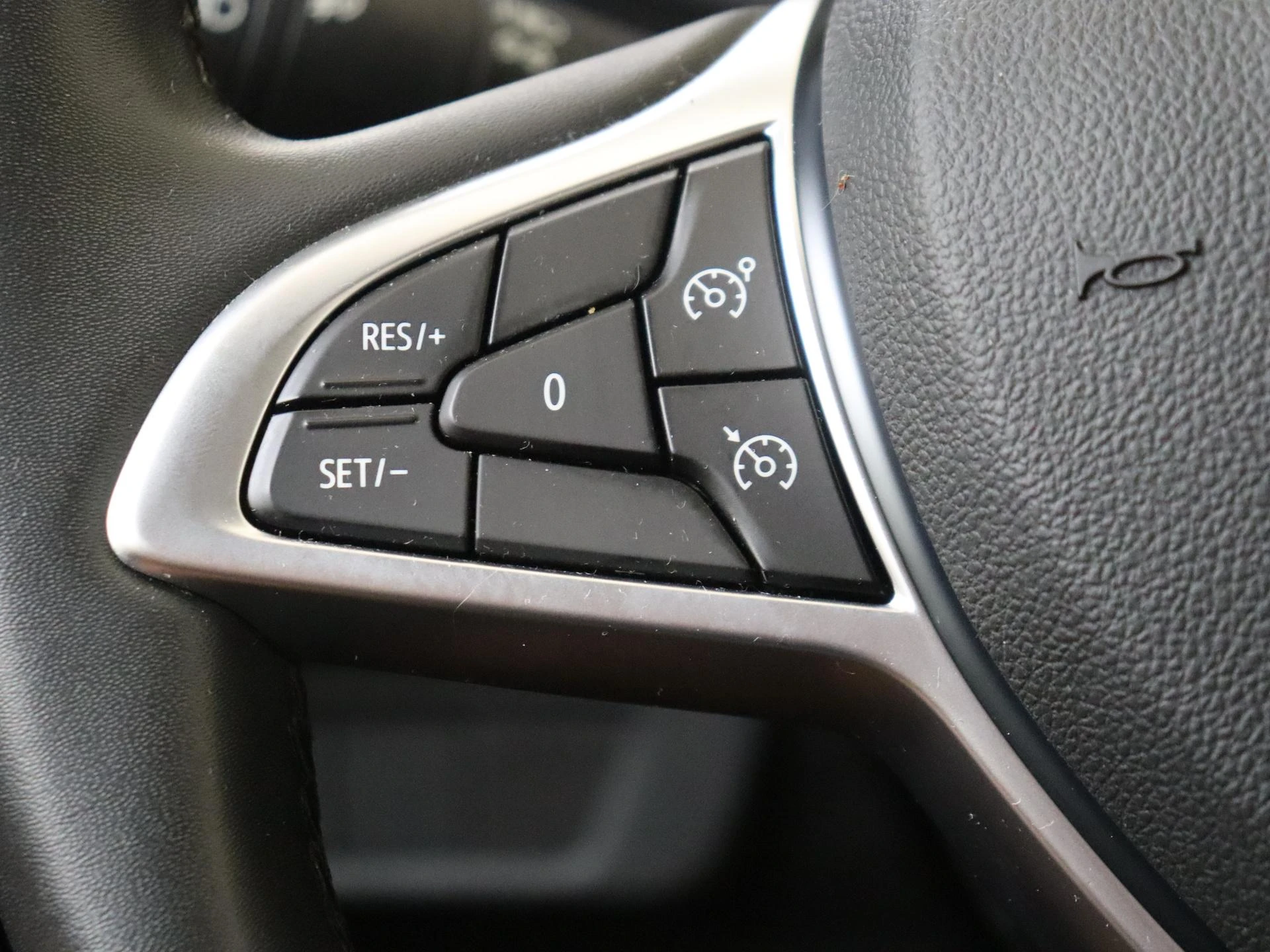 Dacia-Sandero Stepway-image-11