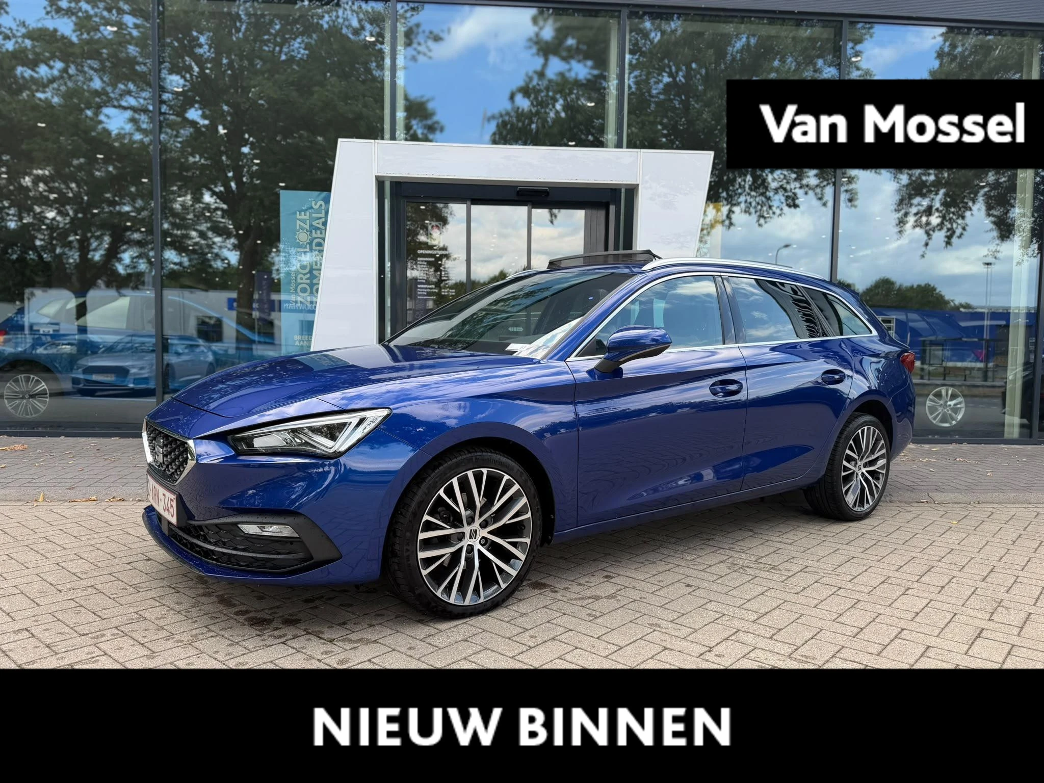 SEAT-Leon-image-0