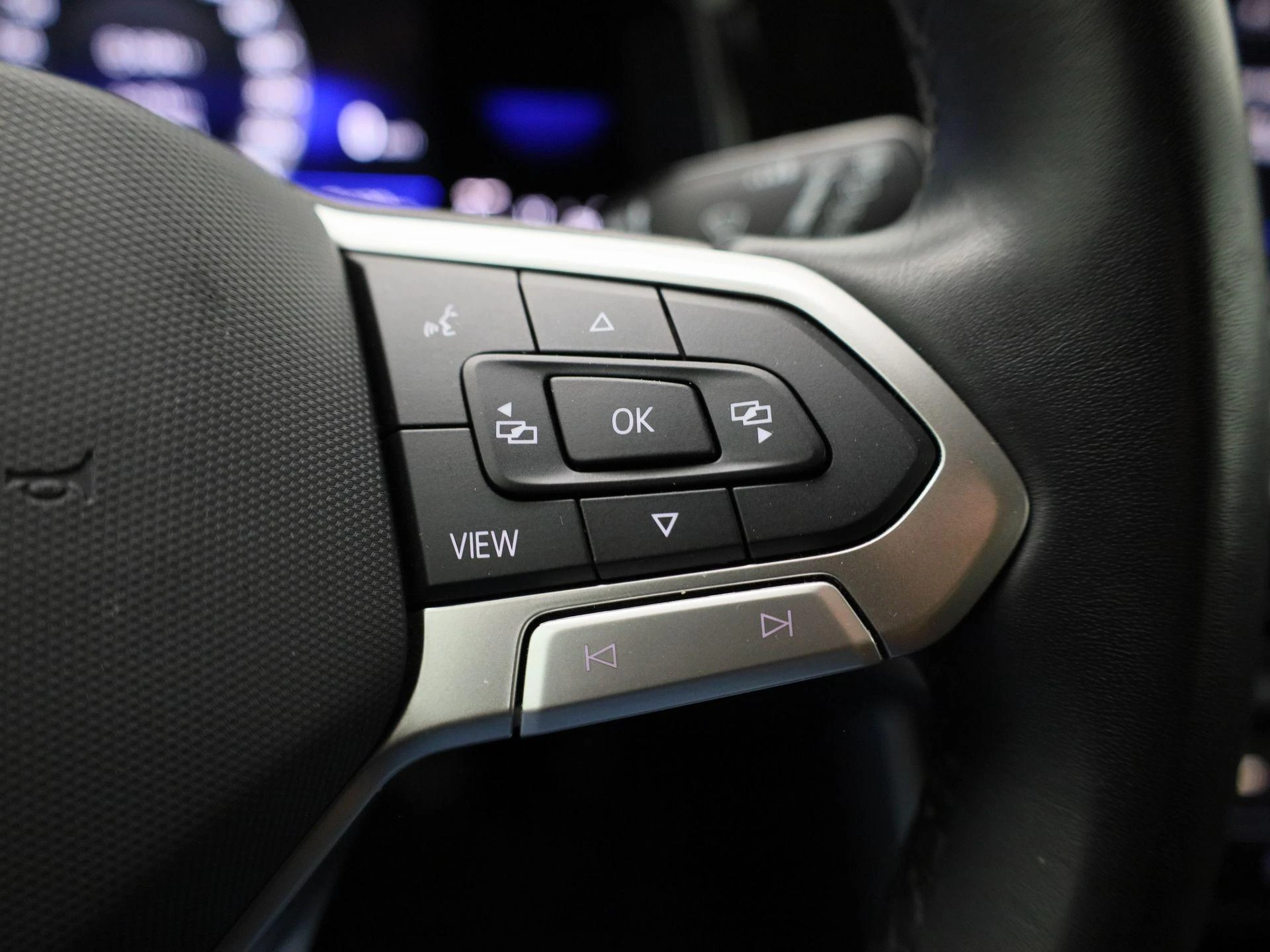 Volkswagen-Polo-image-16