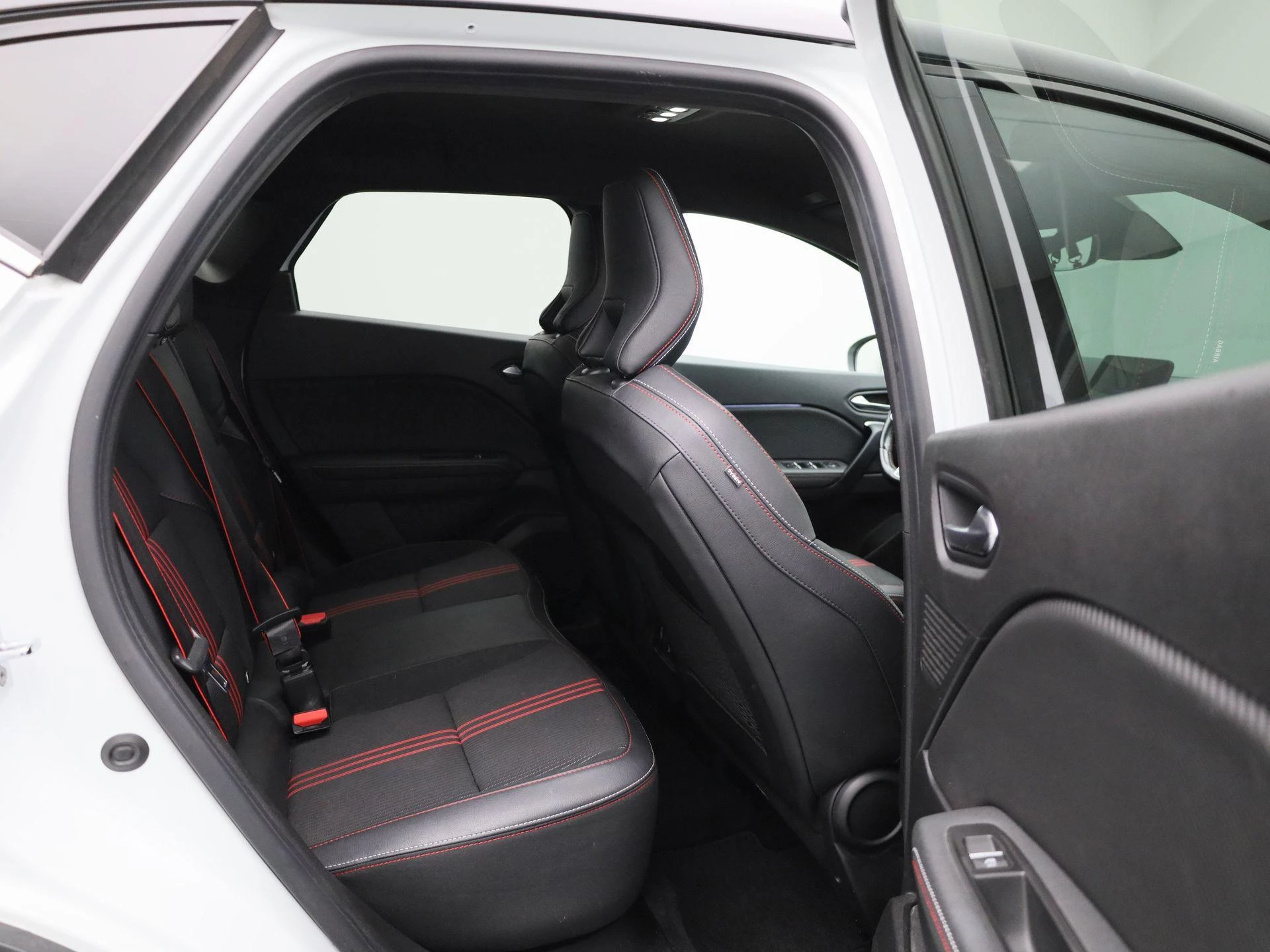 Renault-Captur-image-34