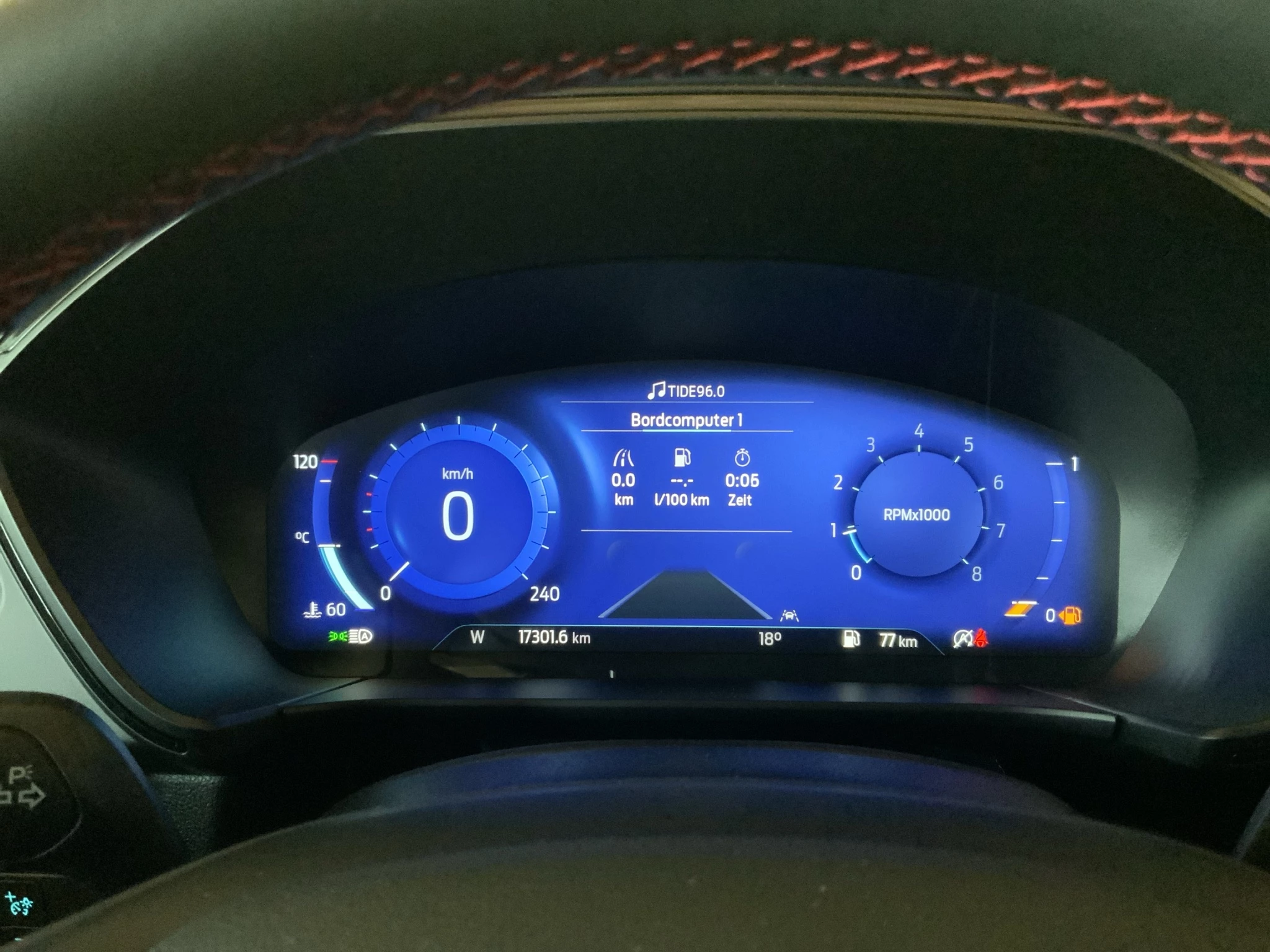 Ford Kuga ST-Line X*PANO*AHK*KAM*ACC*NAVI*SOUND-SYS. LED Pano SHZ 4xSHZ