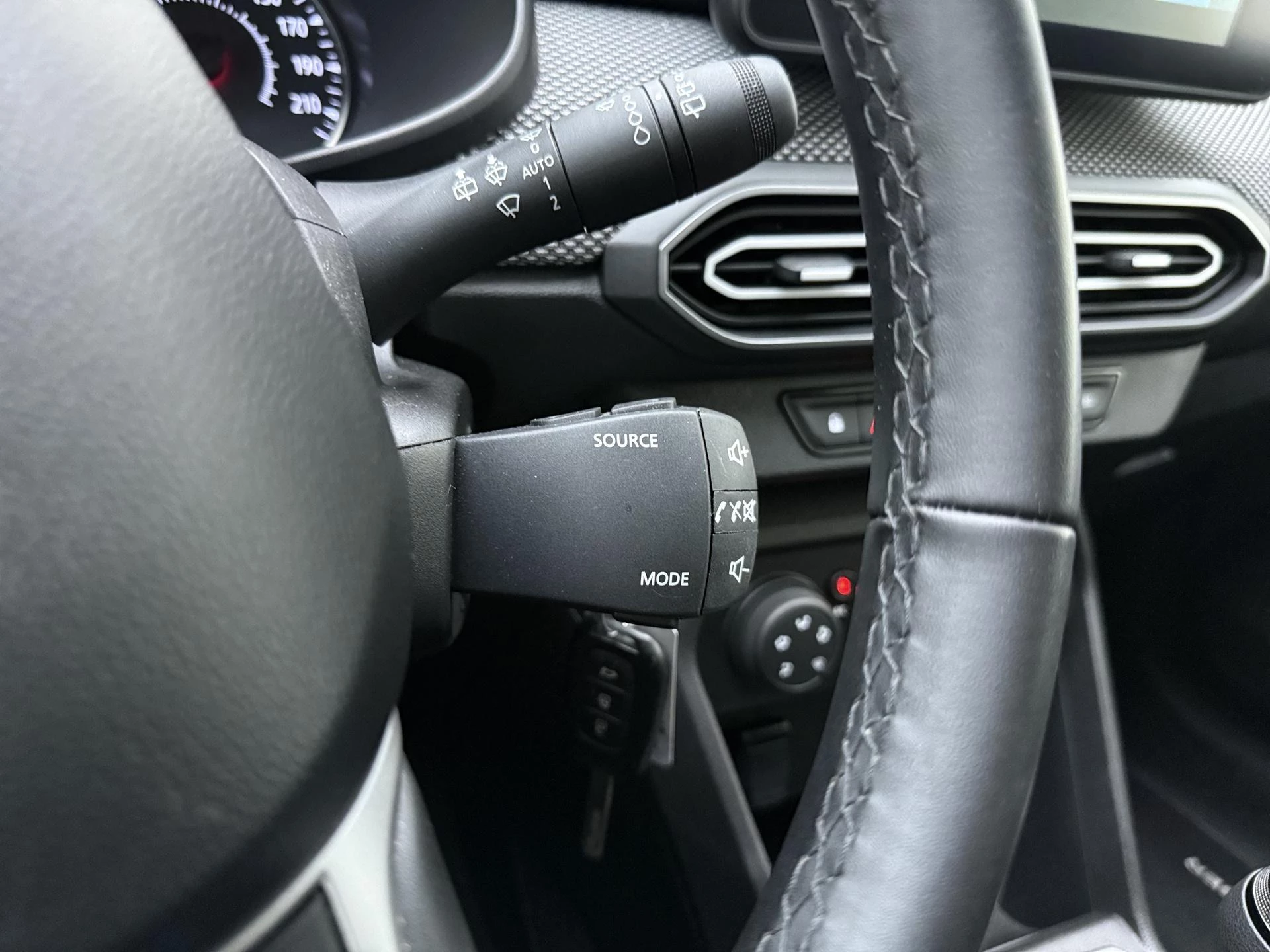 Dacia-Jogger-image-18
