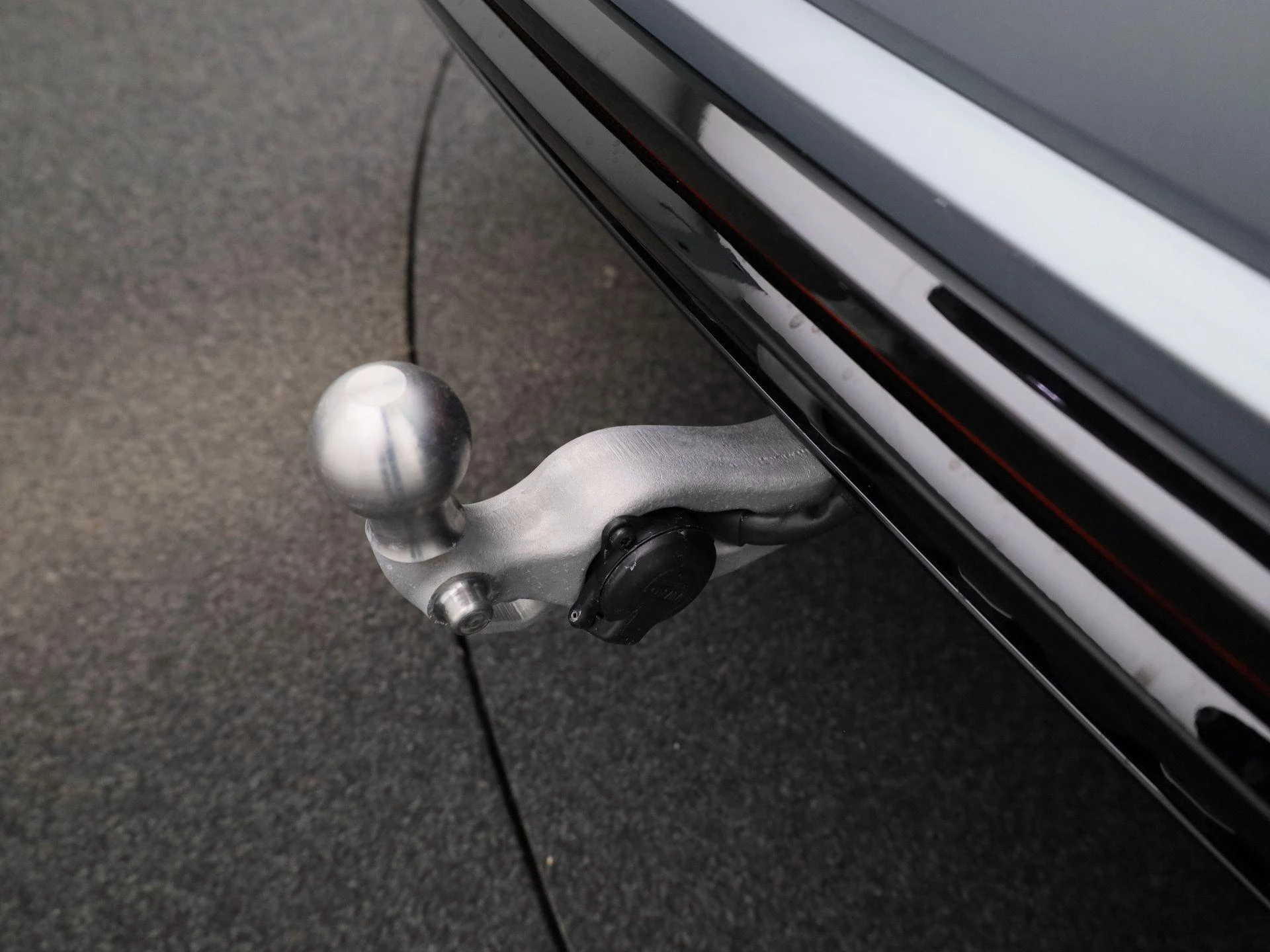 Volkswagen-Touareg-image-39