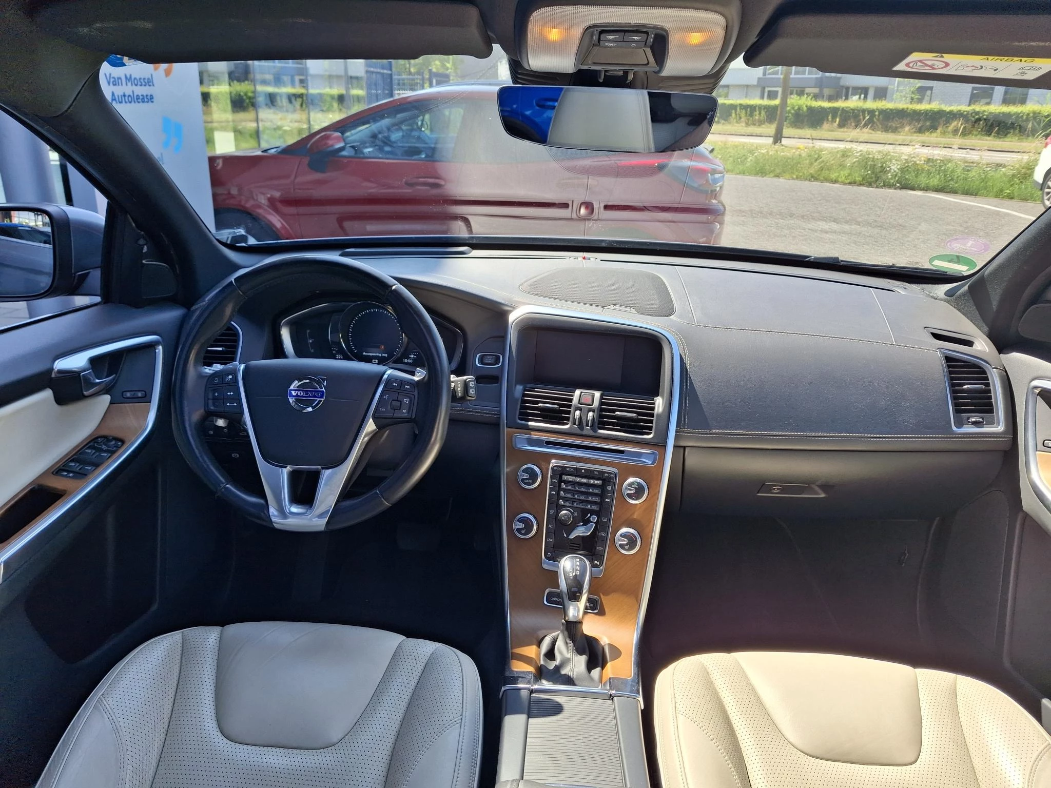 Volvo XC60 2.0 T5 FWD Ocean Race