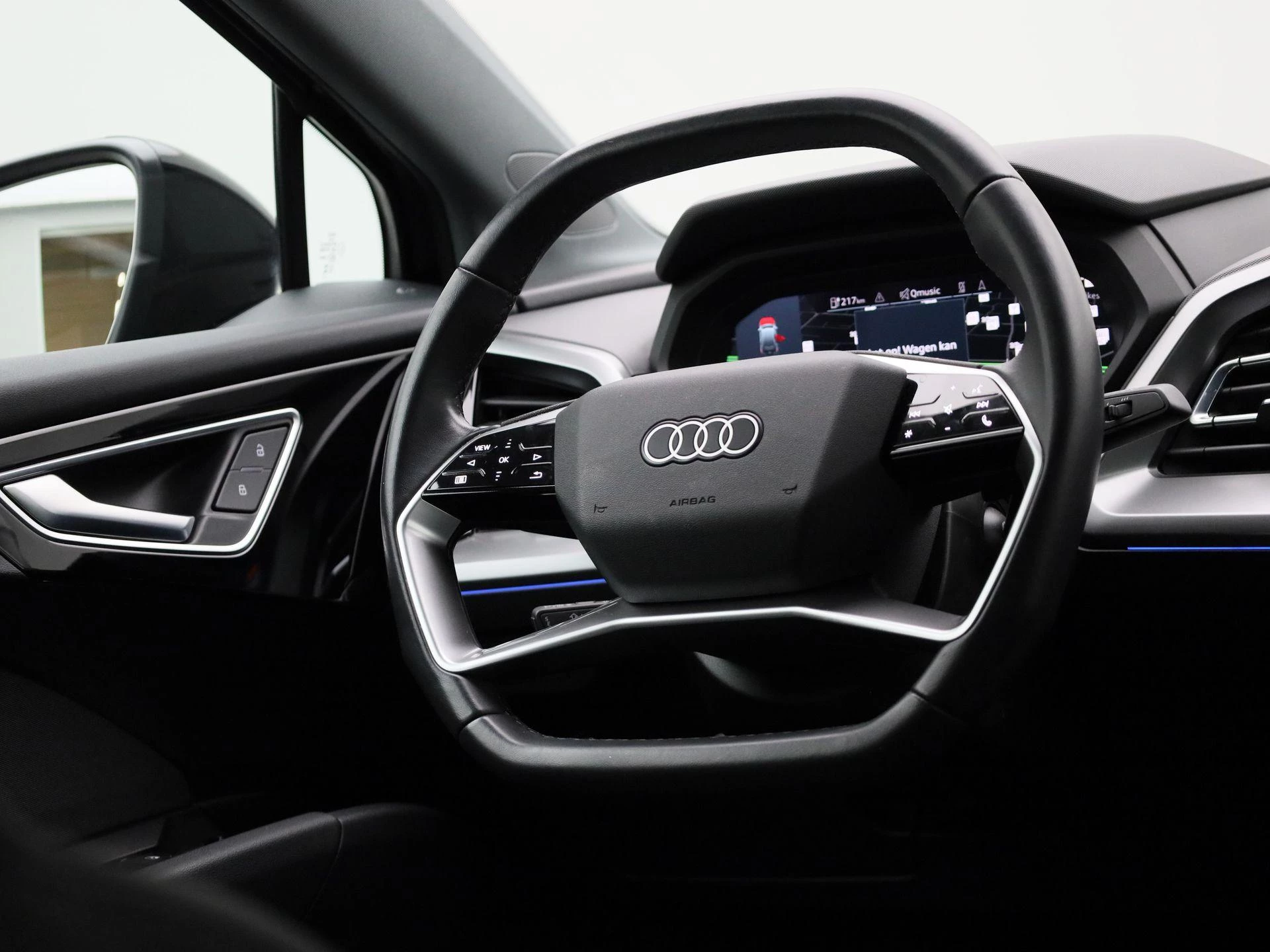 Audi-Q4 e-tron-image-40