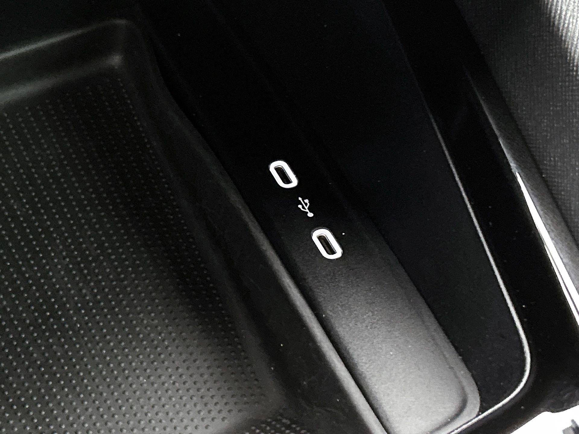 Škoda Octavia 1.0 e-TSI Sport Business