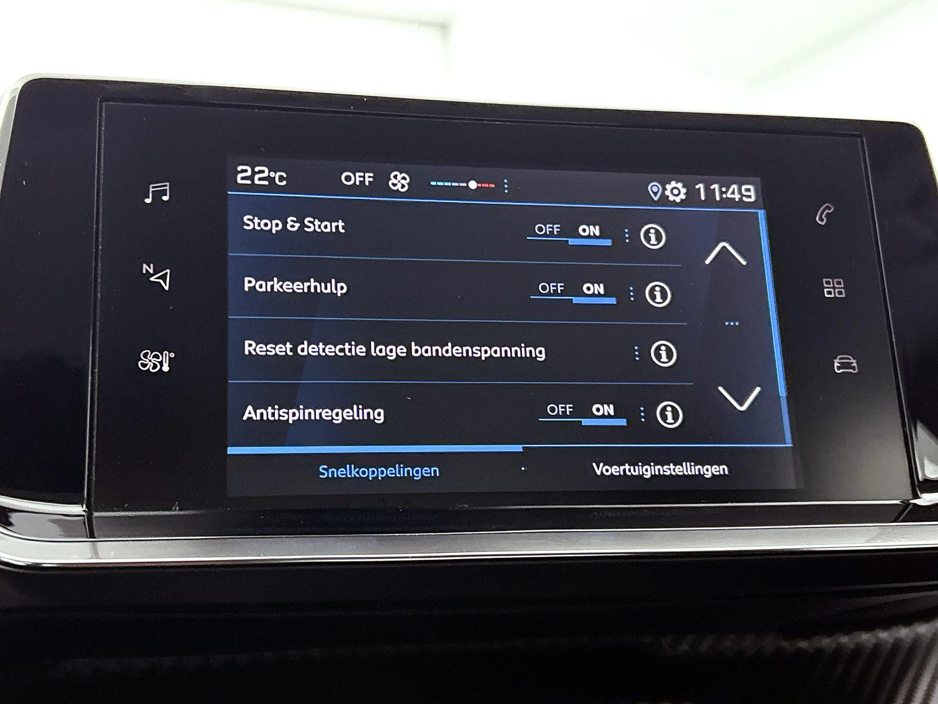 Peugeot-208-image-26