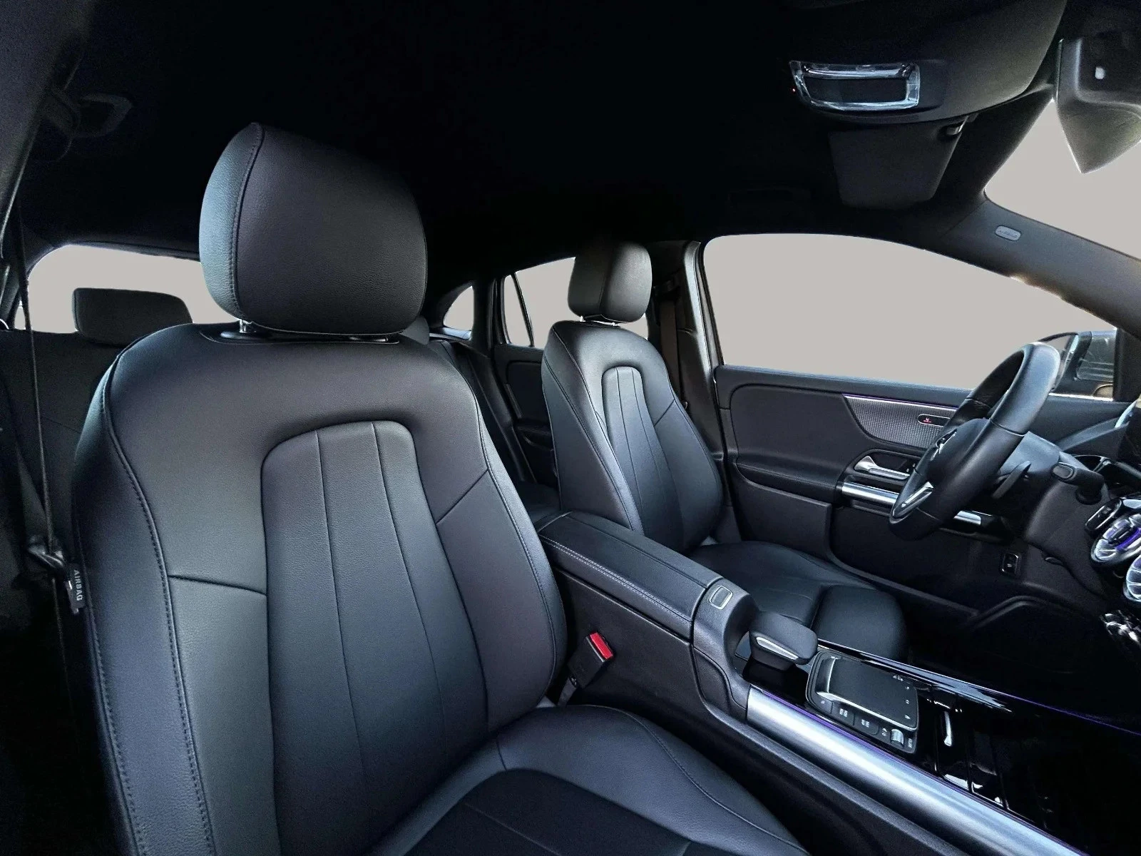 Mercedes-Benz-EQA-image-12